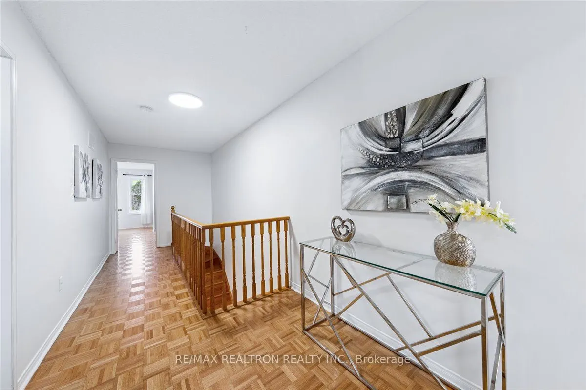 63 Carousel Crescent