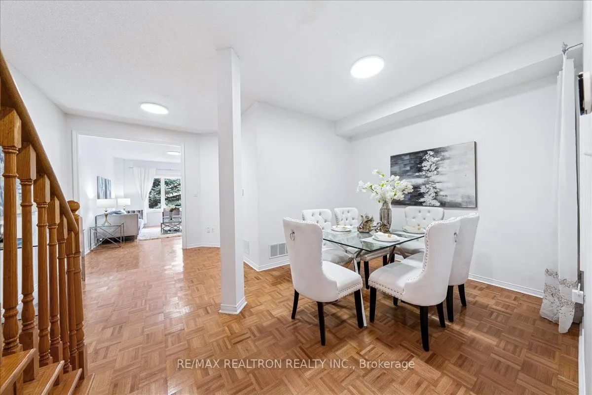 63 Carousel Crescent