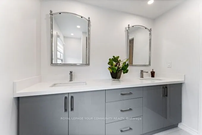20 Copland Trail