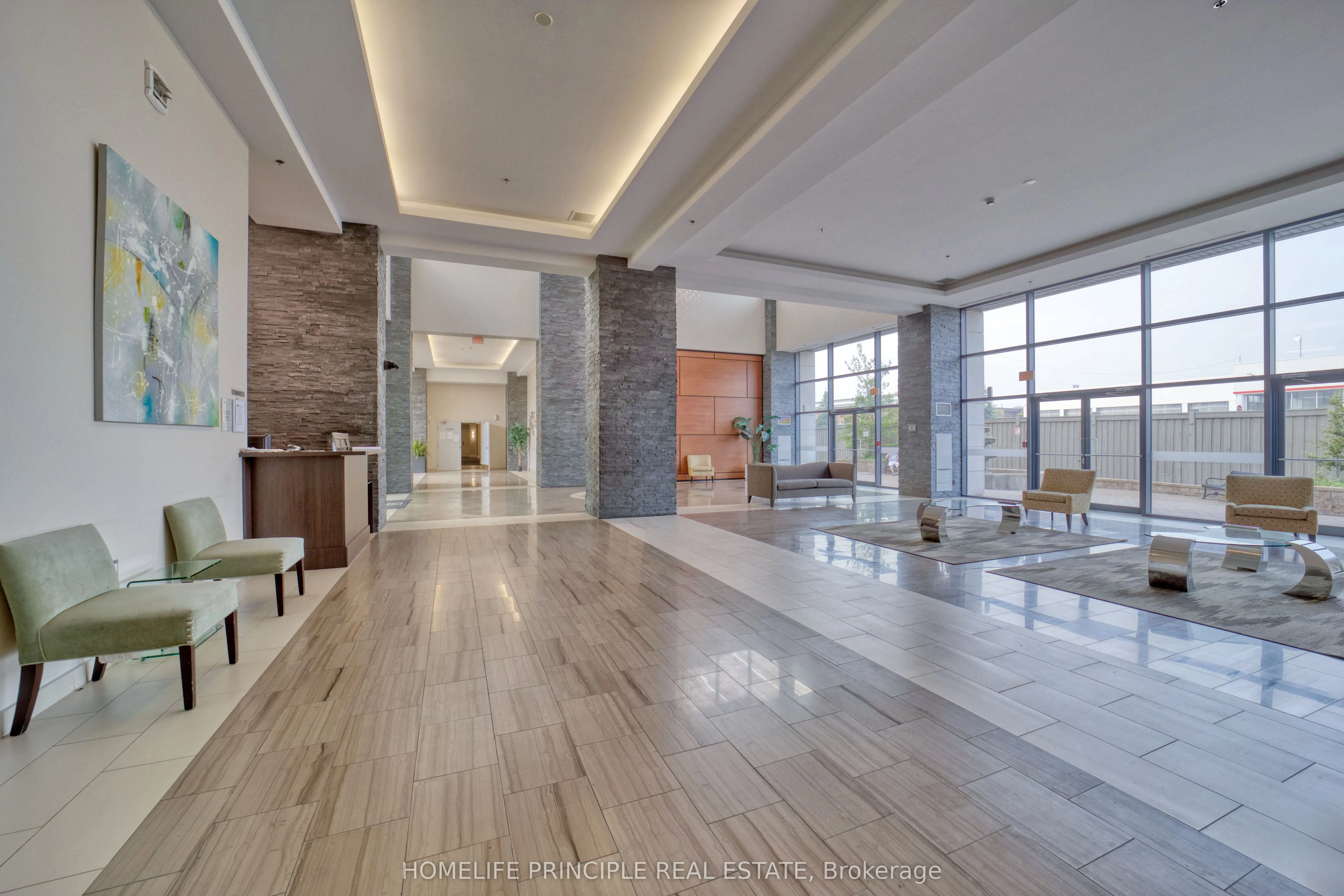 12 Woodstream Boulevard, #712