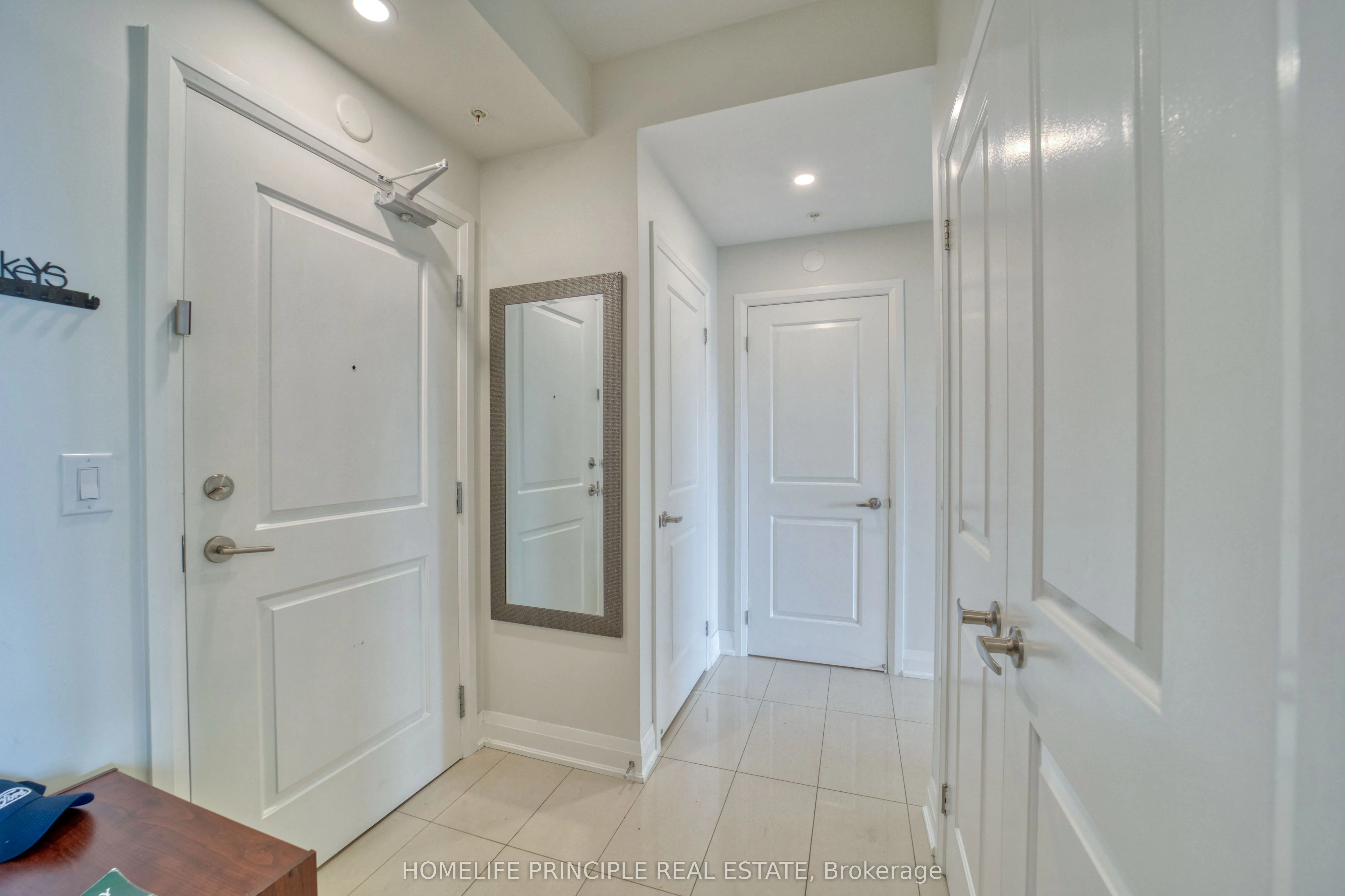 12 Woodstream Boulevard, #712