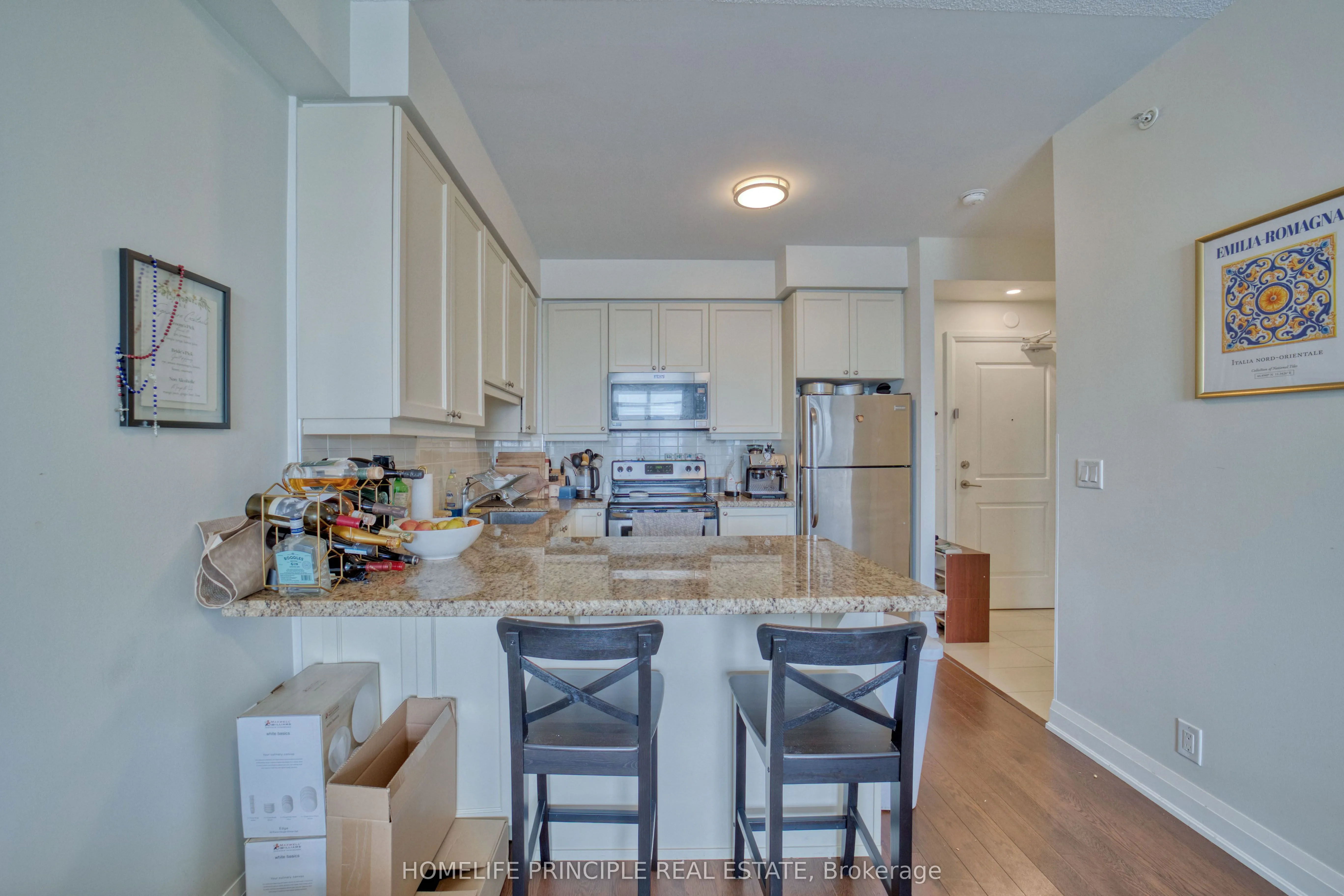 12 Woodstream Boulevard, #712