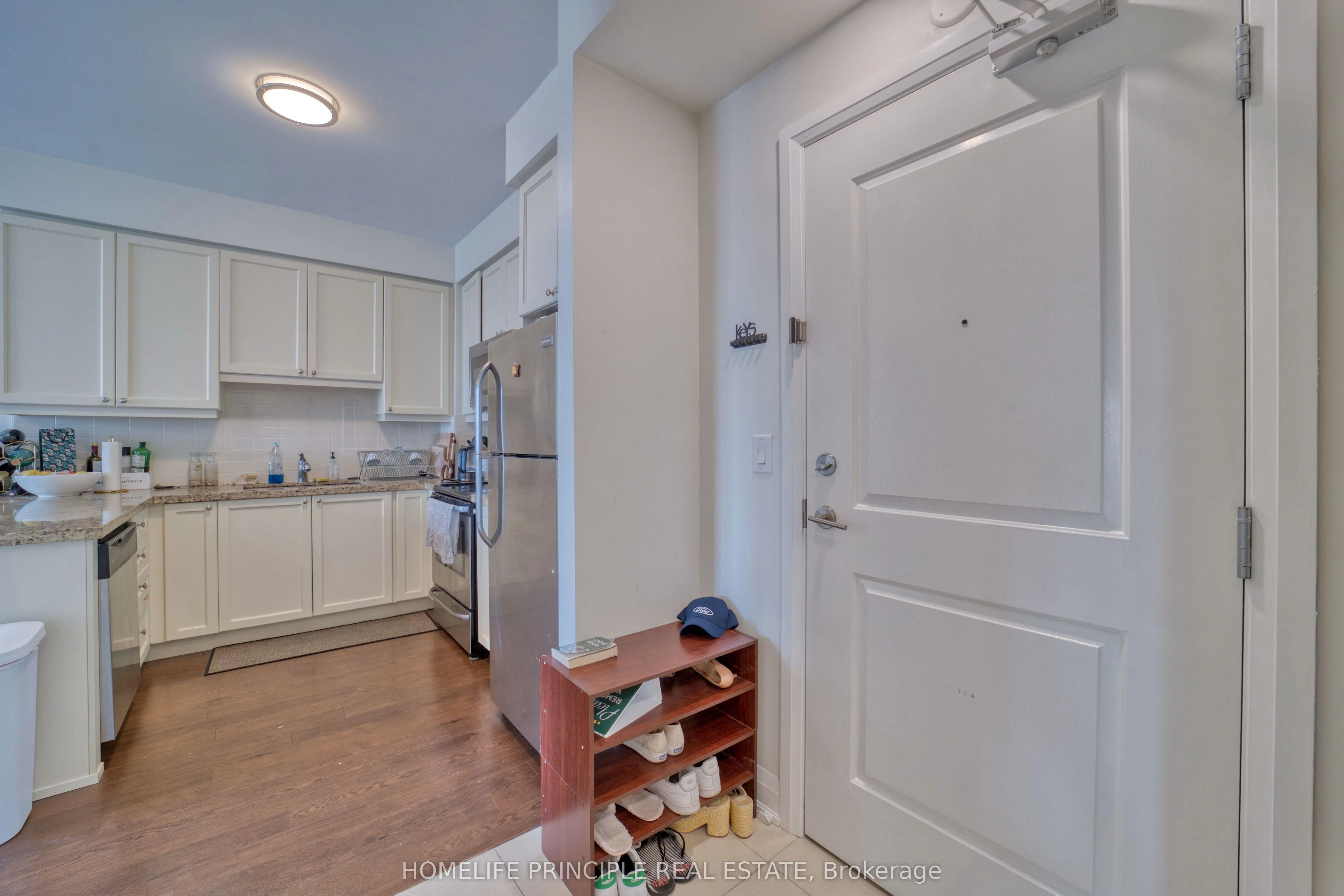 12 Woodstream Boulevard, #712