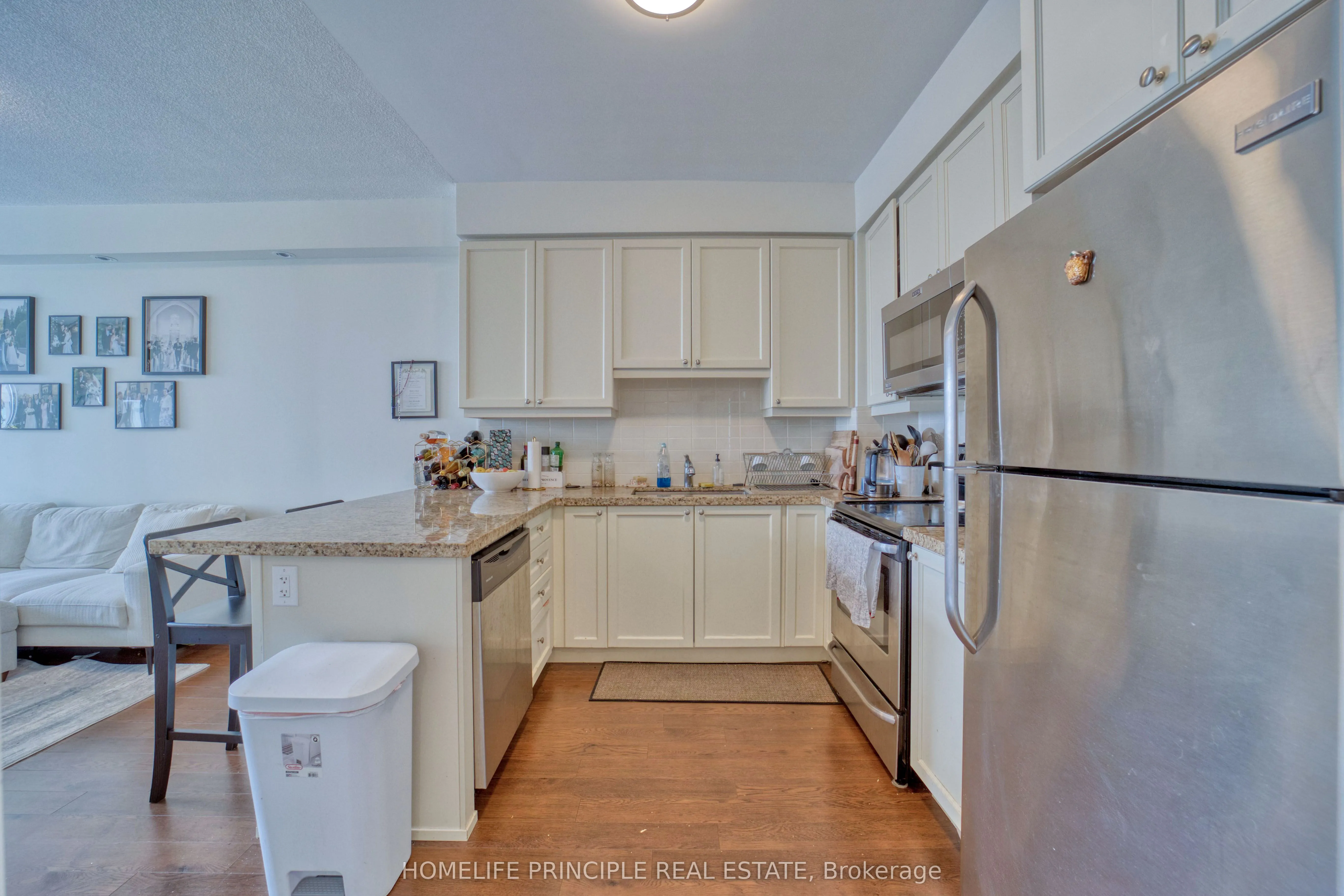 12 Woodstream Boulevard, #712