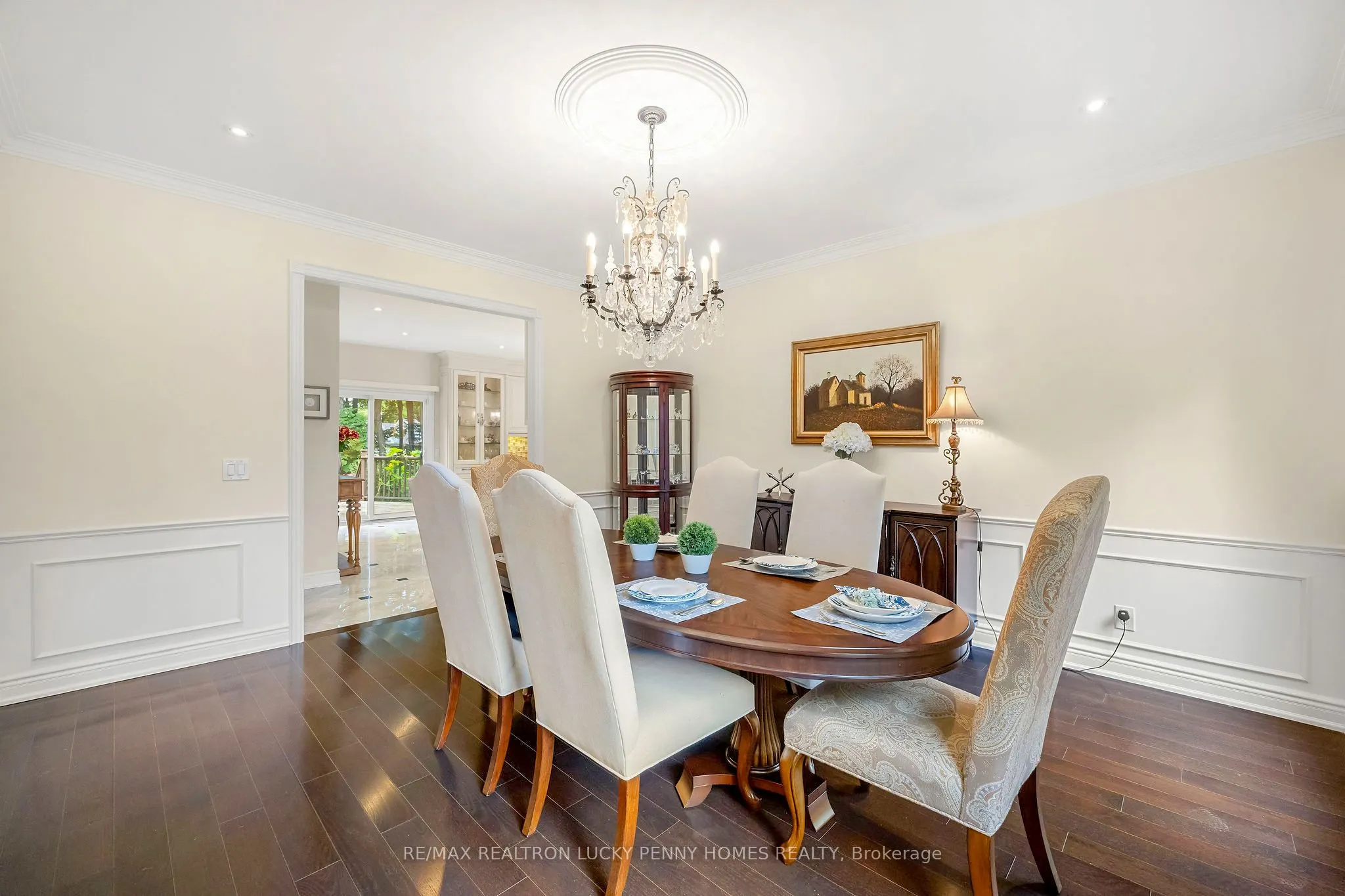 10 Walnut Glen Place