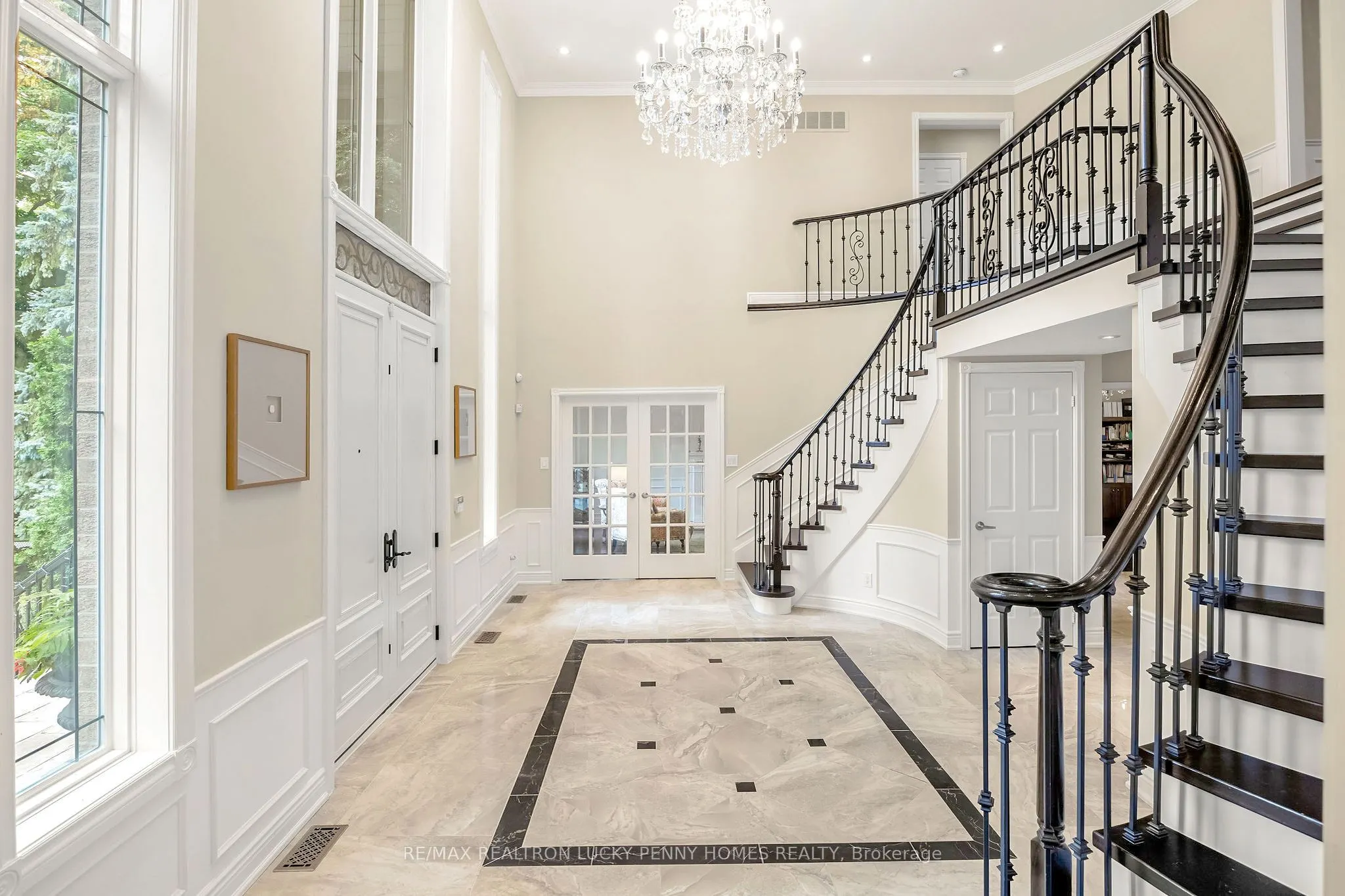 10 Walnut Glen Place