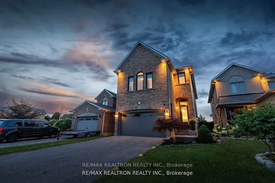 121 Broomlands Drive