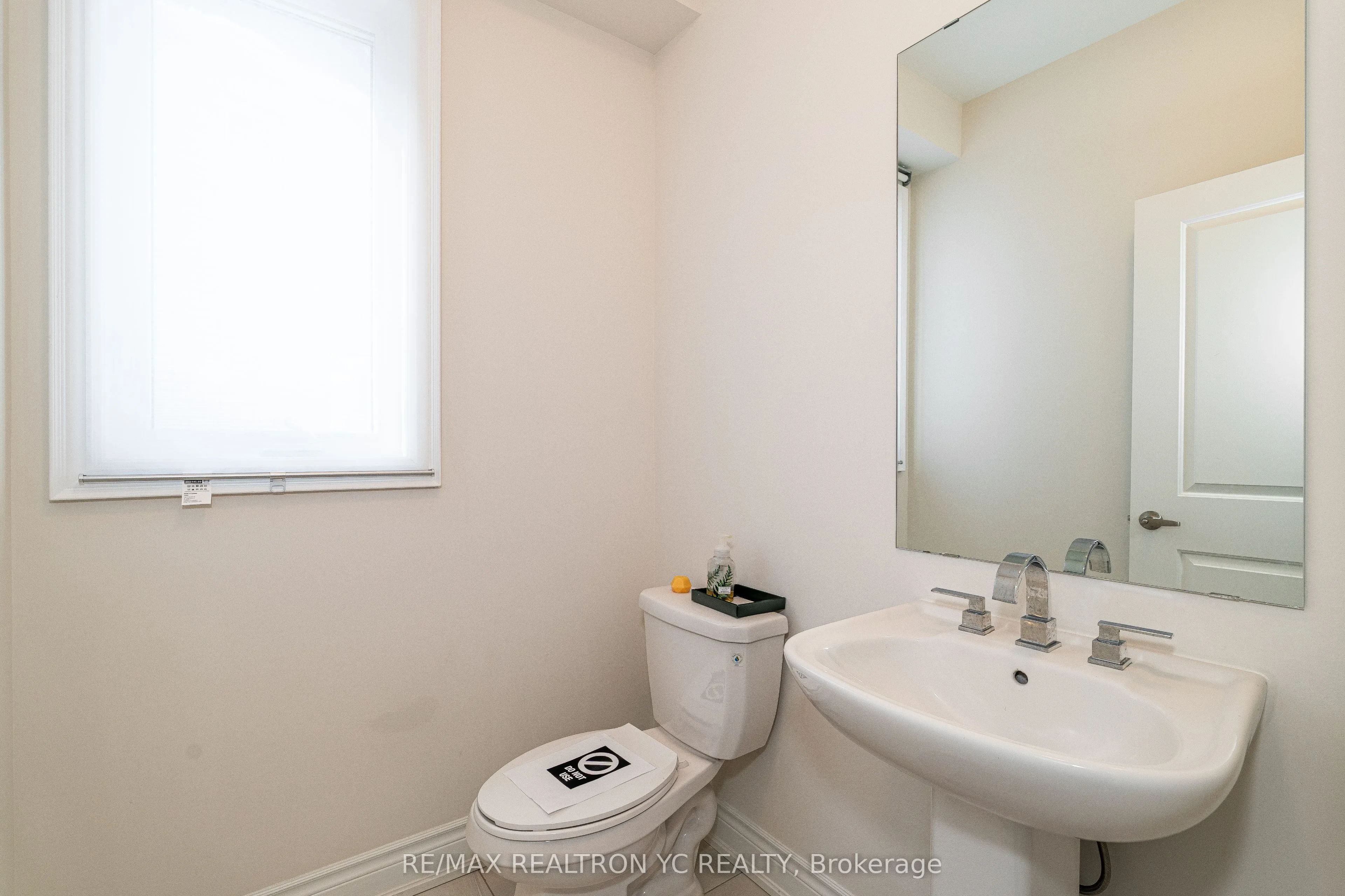 17 Hitching Post Lane