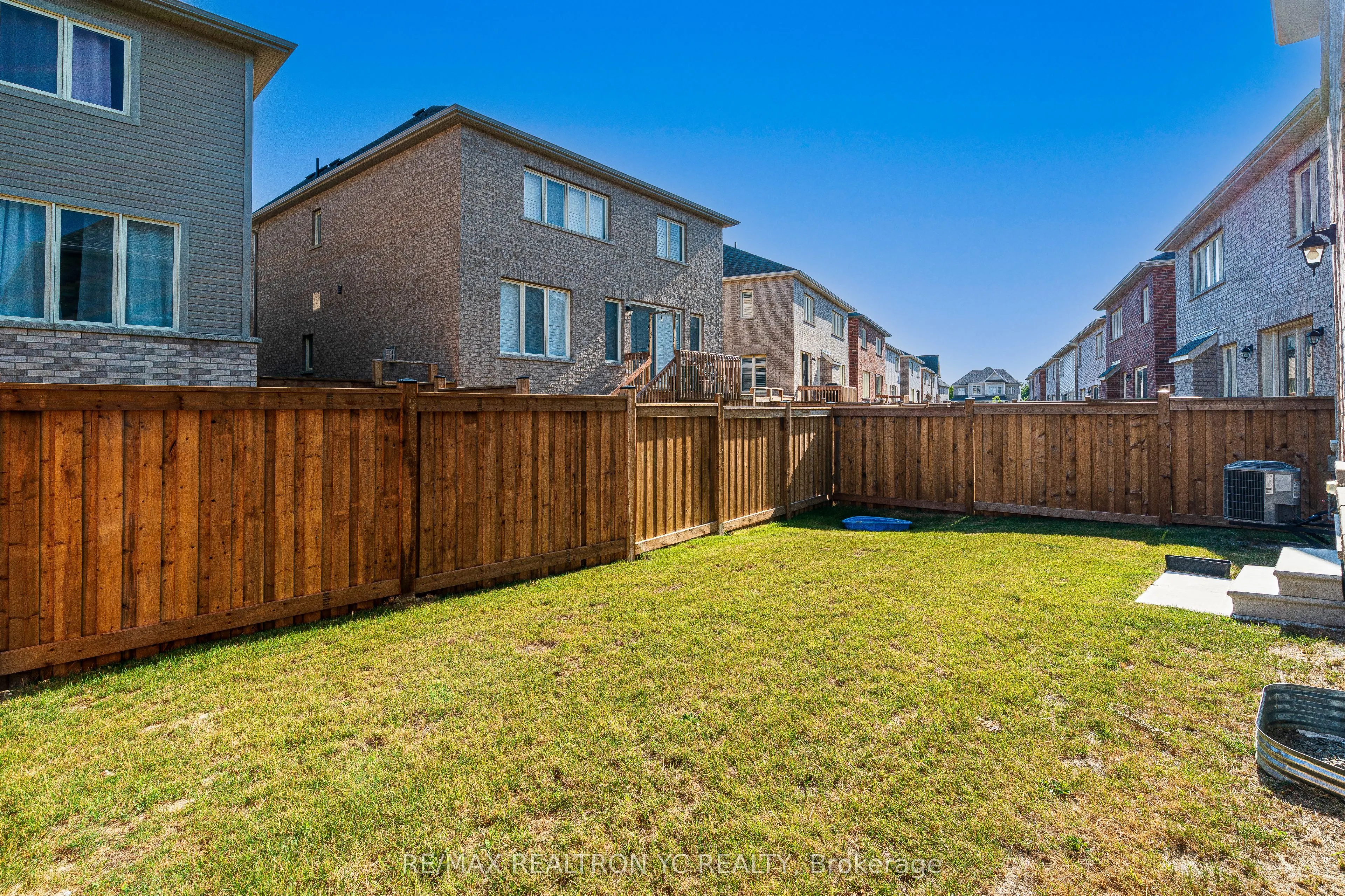 17 Hitching Post Lane