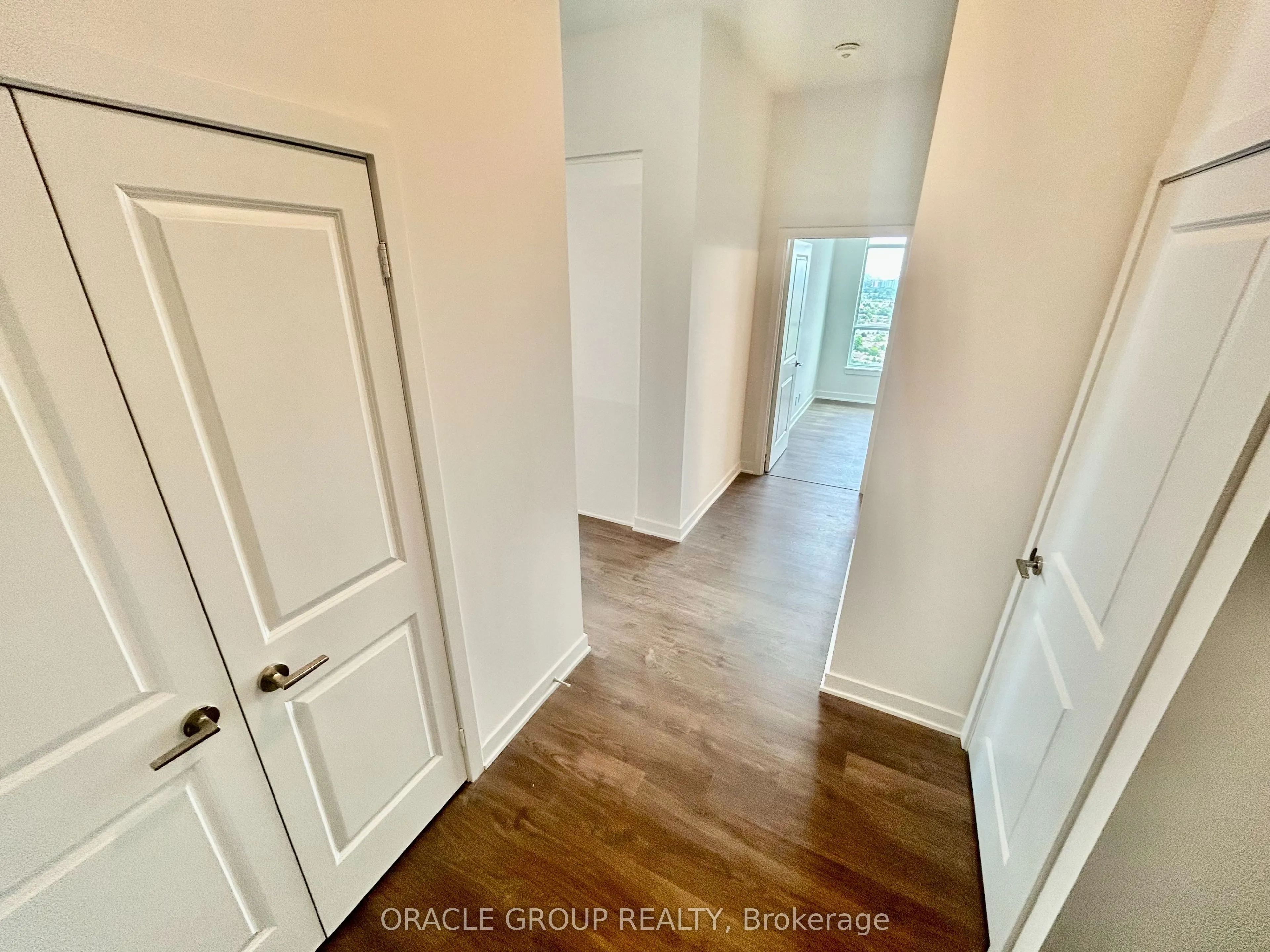 50 Upper Mall Way, #B-PH09