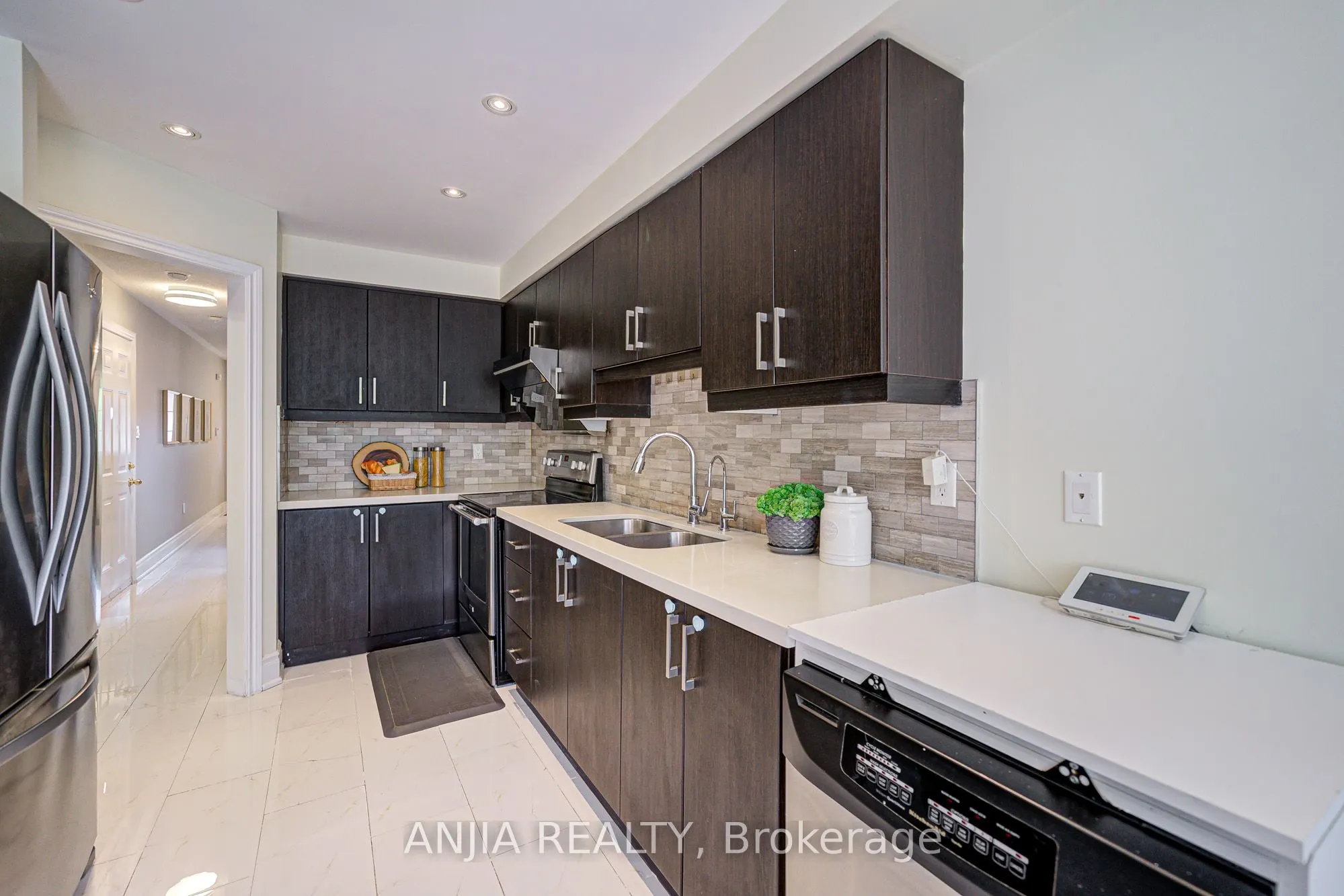 74 Weatherill Road