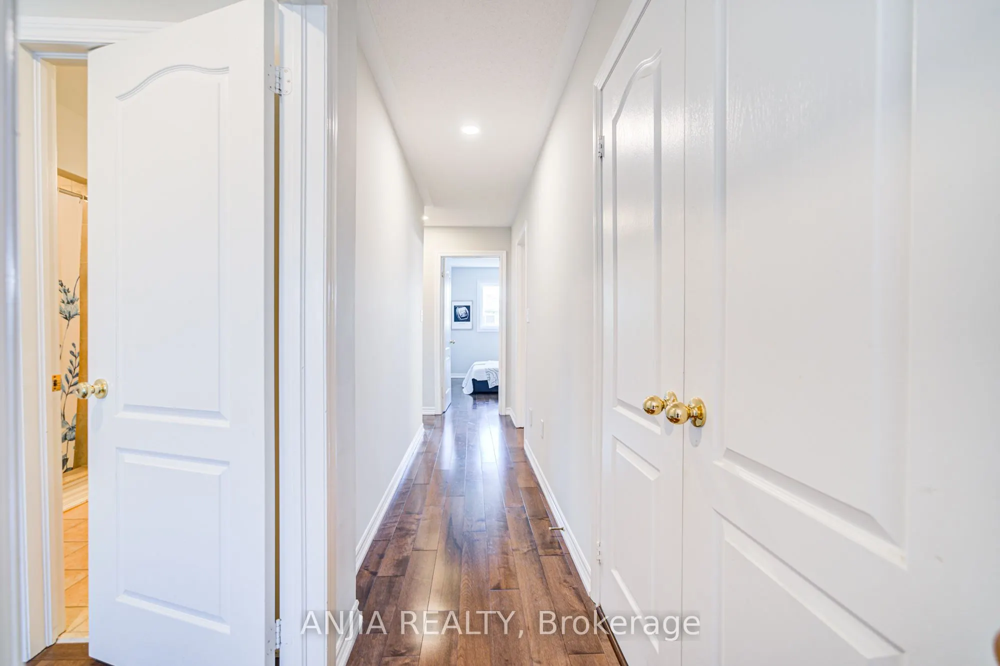 35 Martell Gate