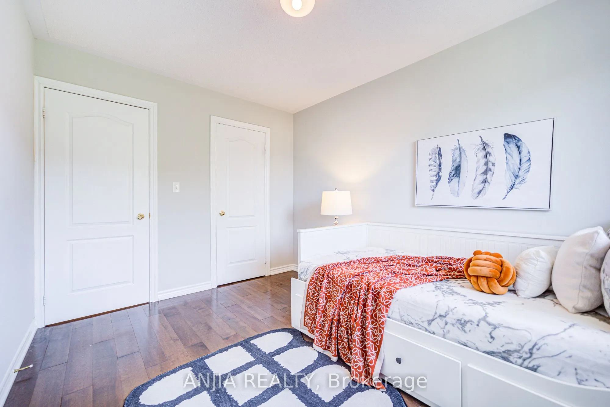 35 Martell Gate