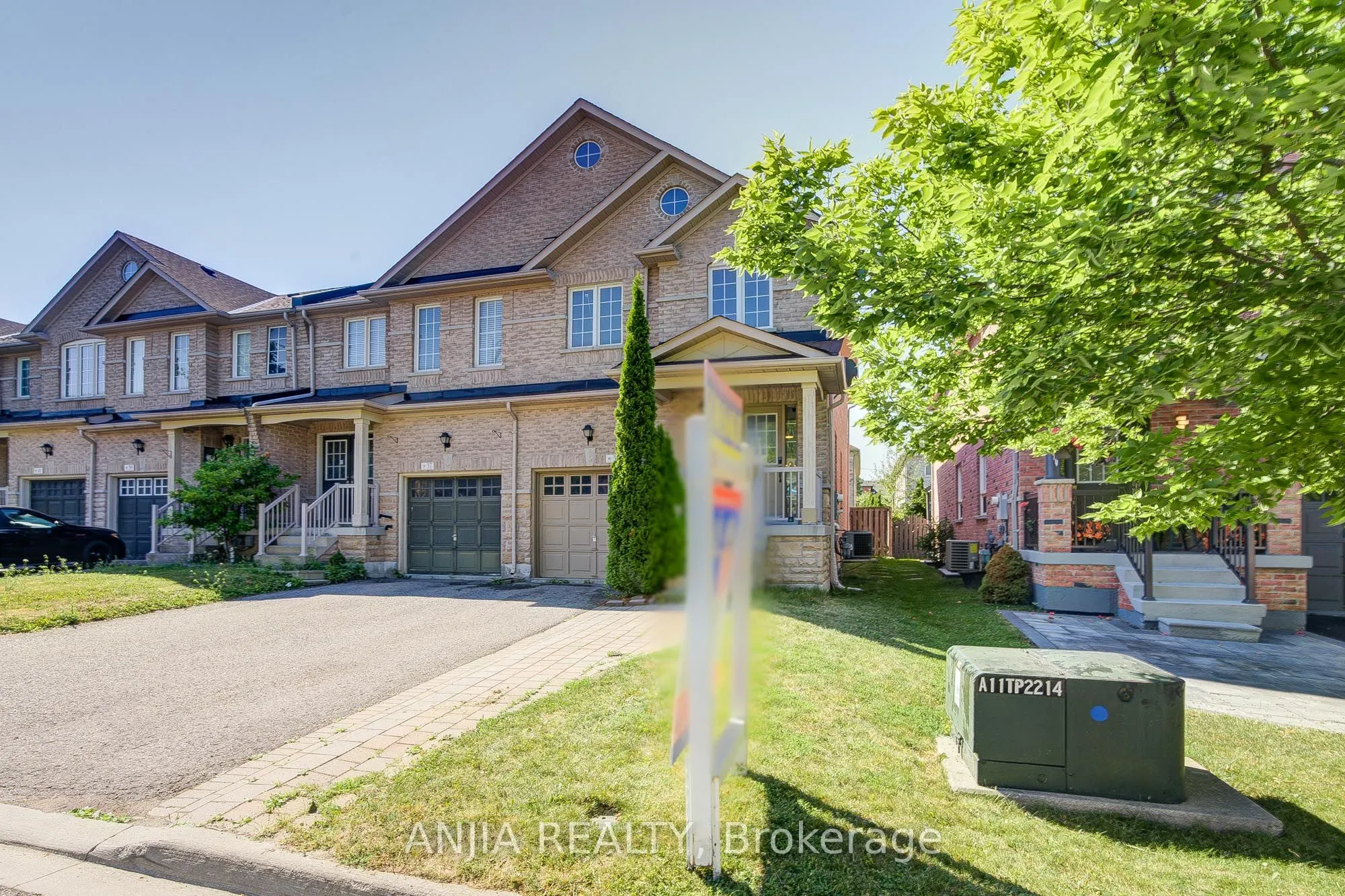 35 Martell Gate