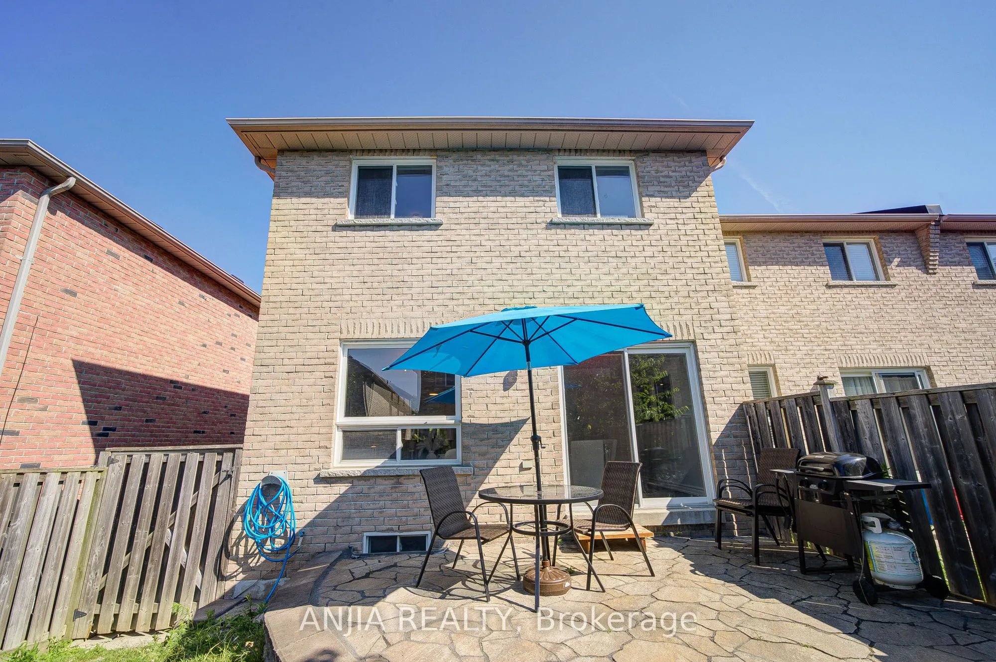 35 Martell Gate