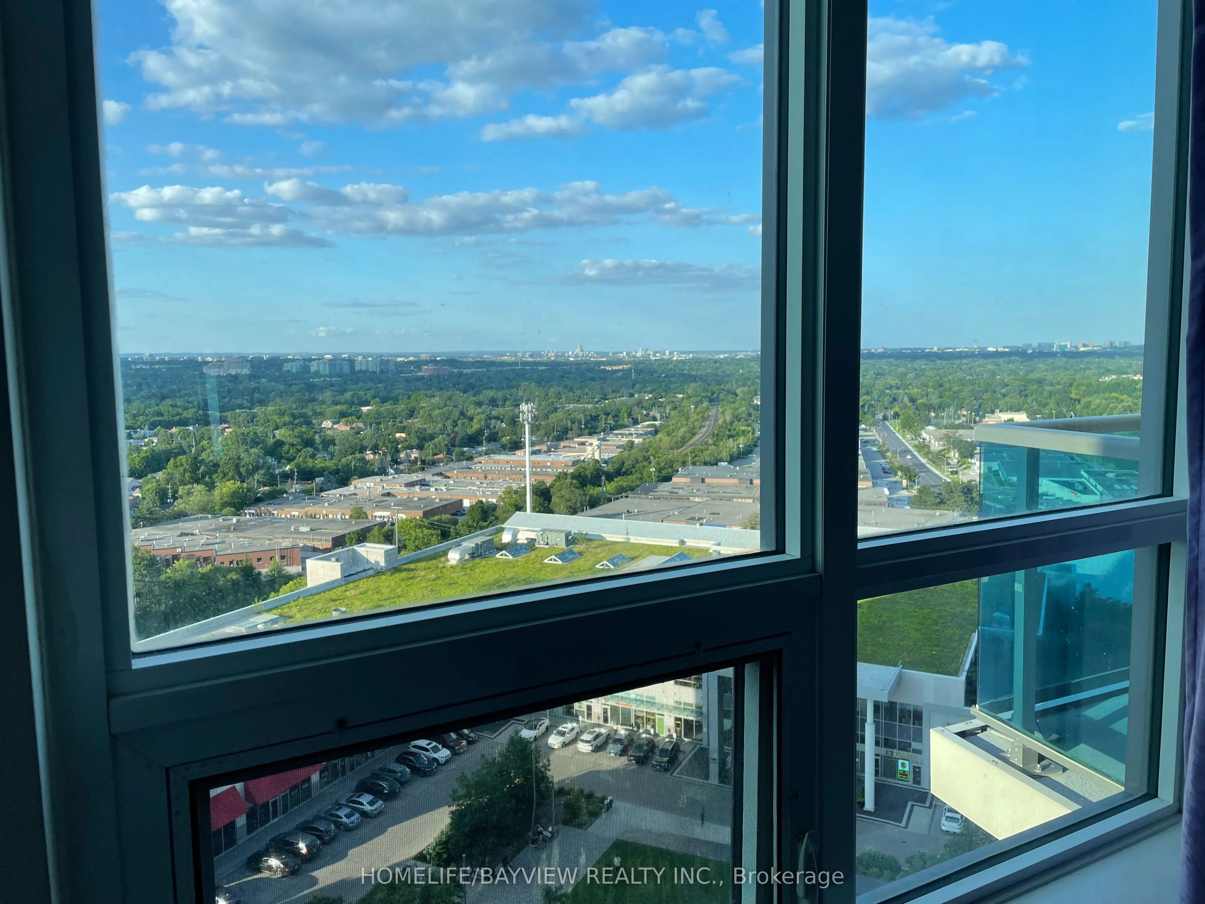 7171 Yonge Street, #1406