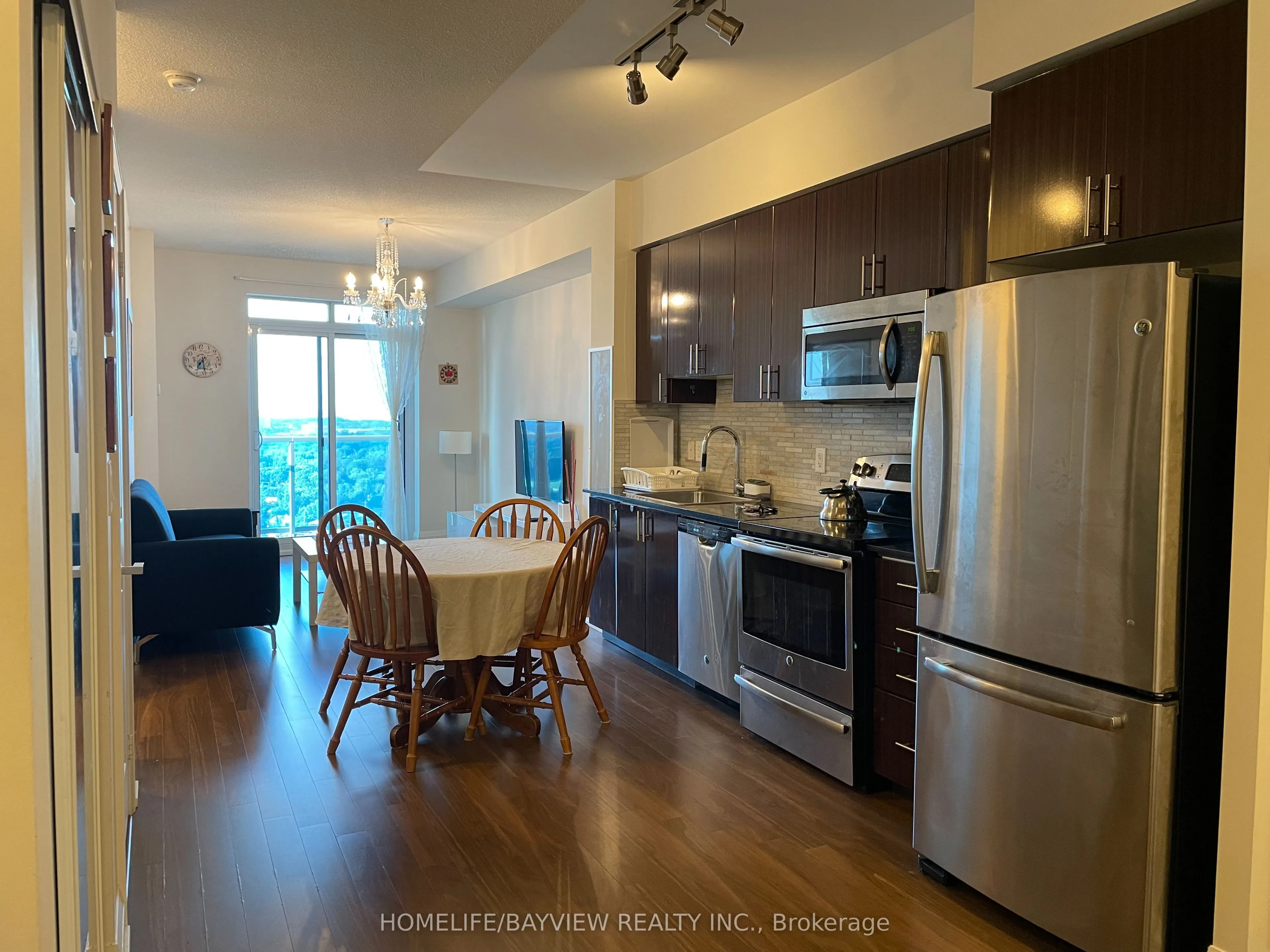 7171 Yonge Street, #1406