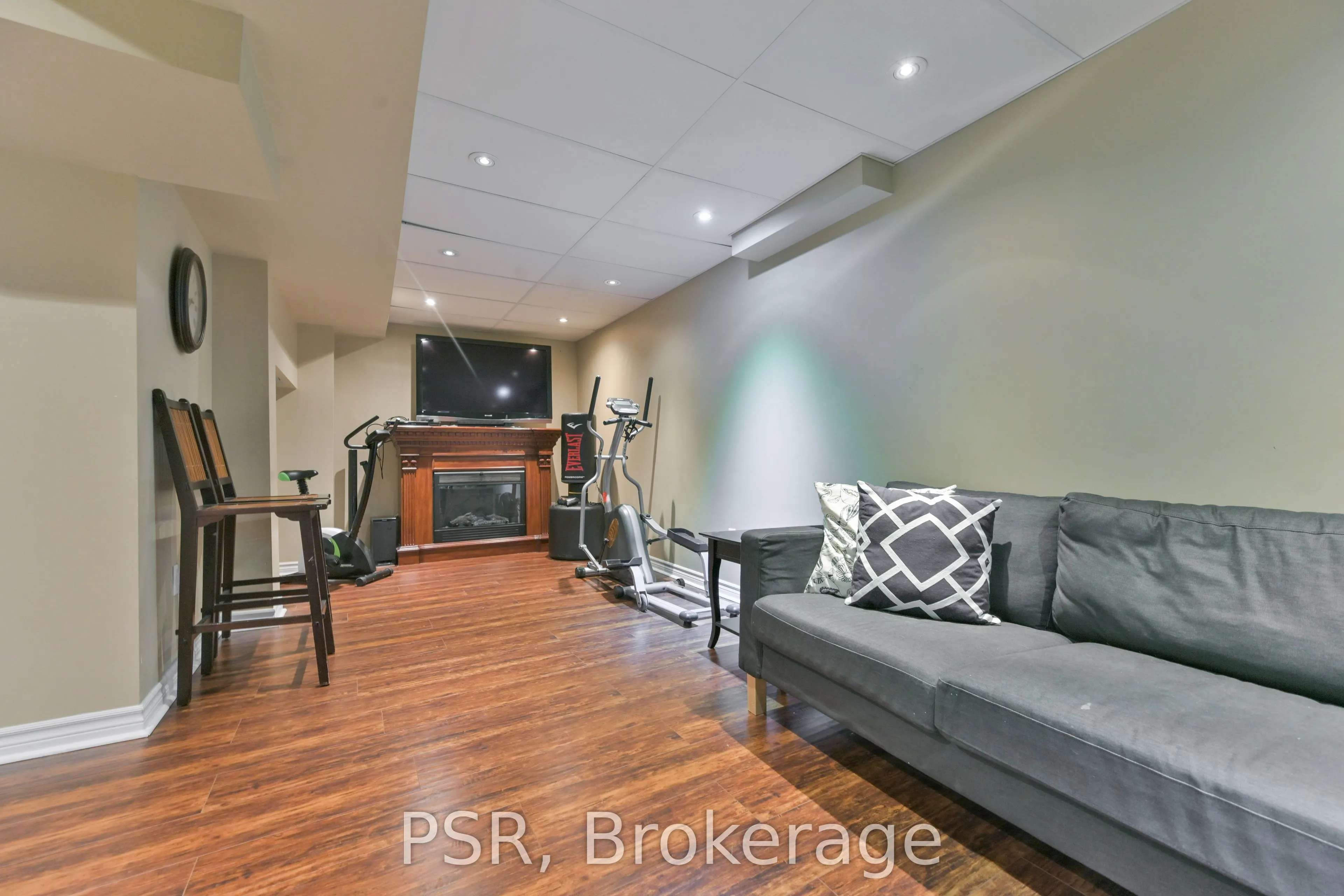 35 Arundel Drive