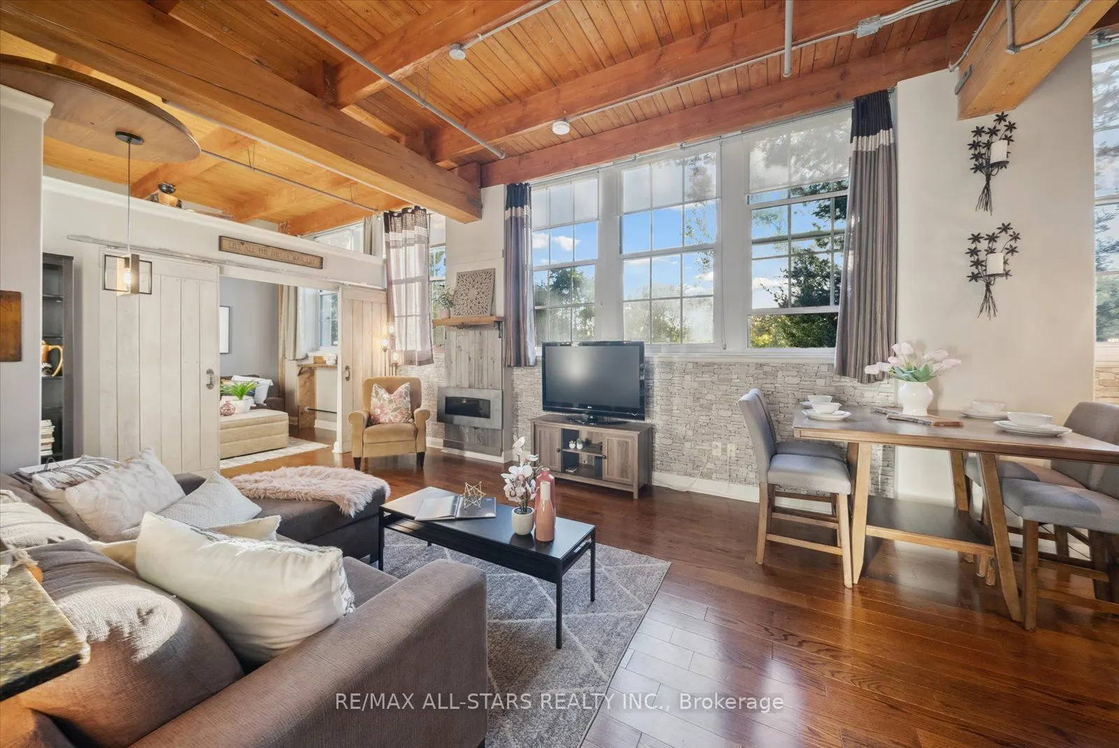 543 Timothy Street, #113