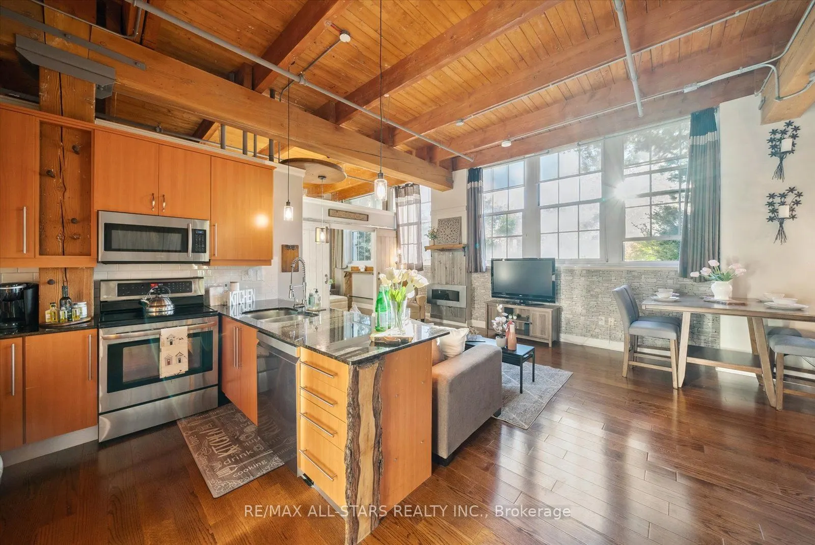 543 Timothy Street, #113