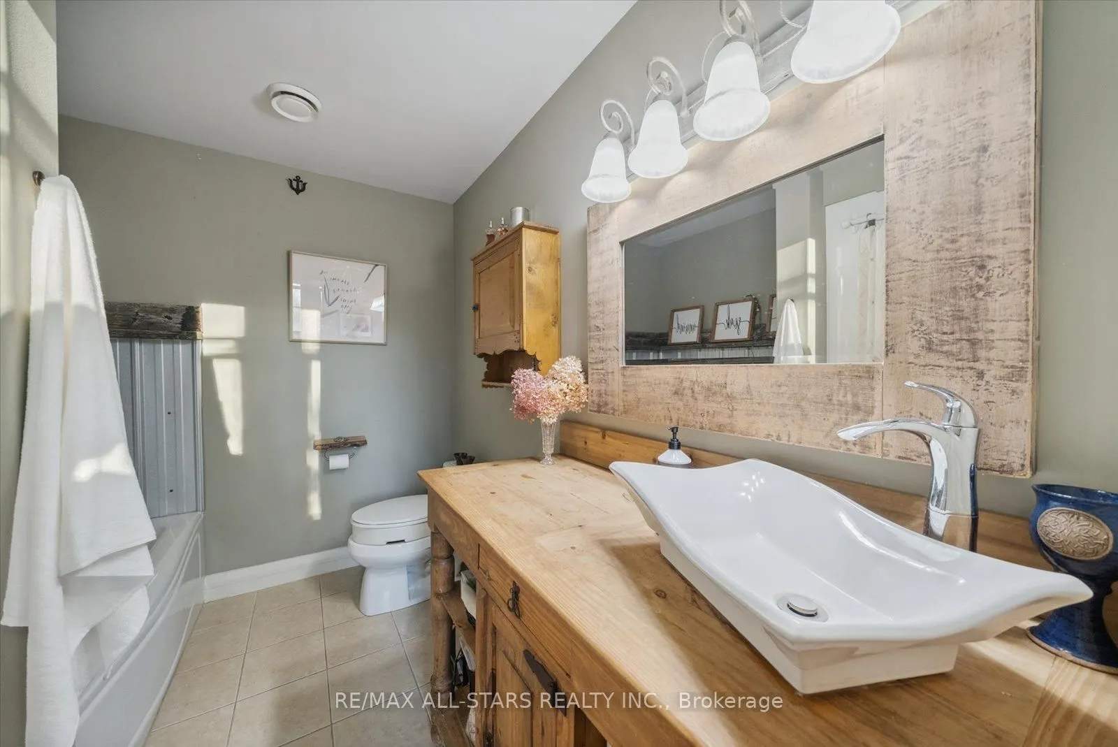 543 Timothy Street, #113