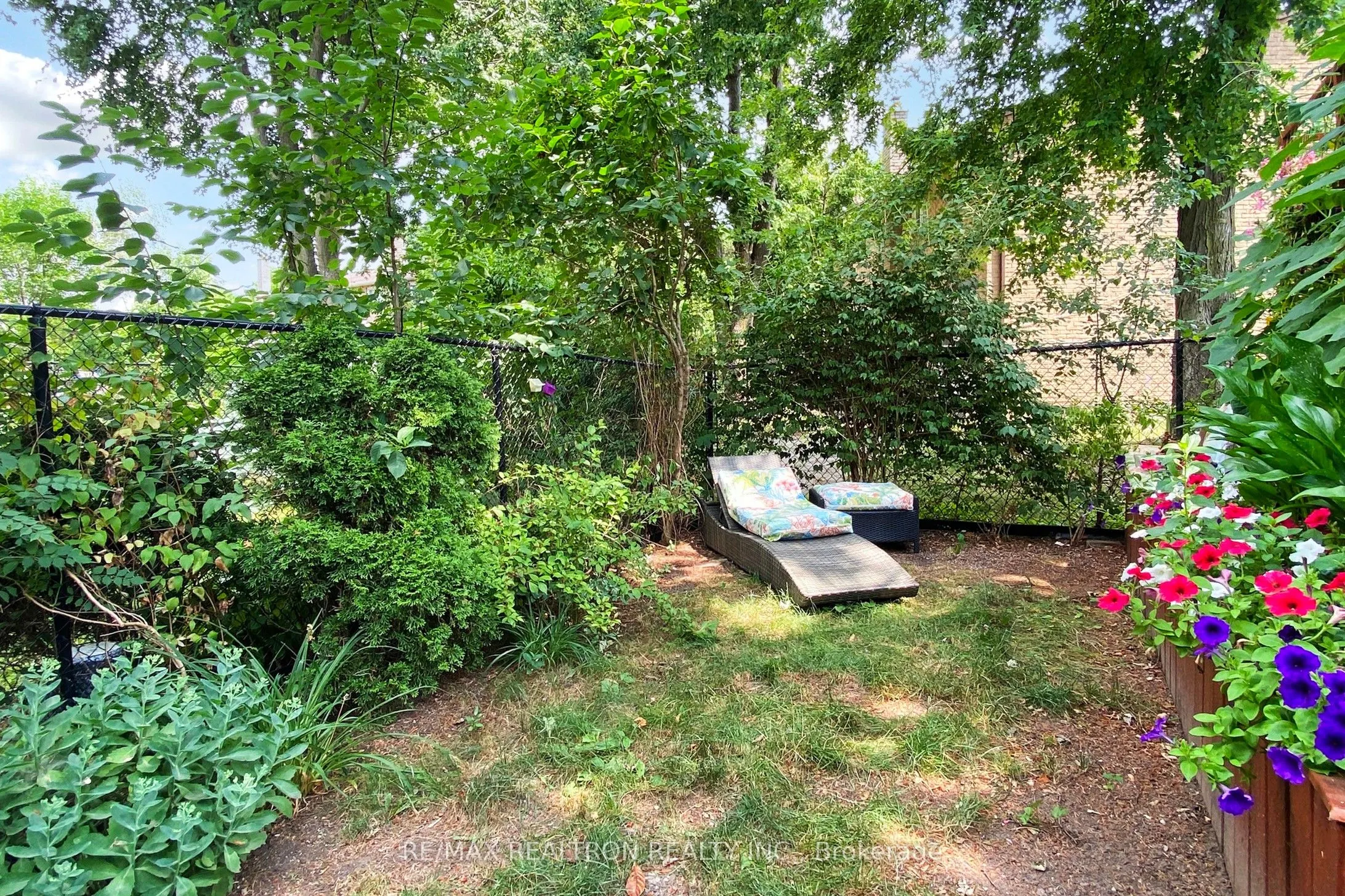 168 Cottonwood Court
