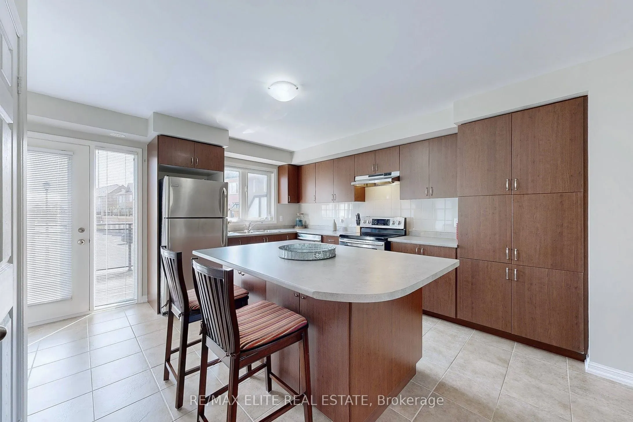 15931 Bayview Avenue, #2
