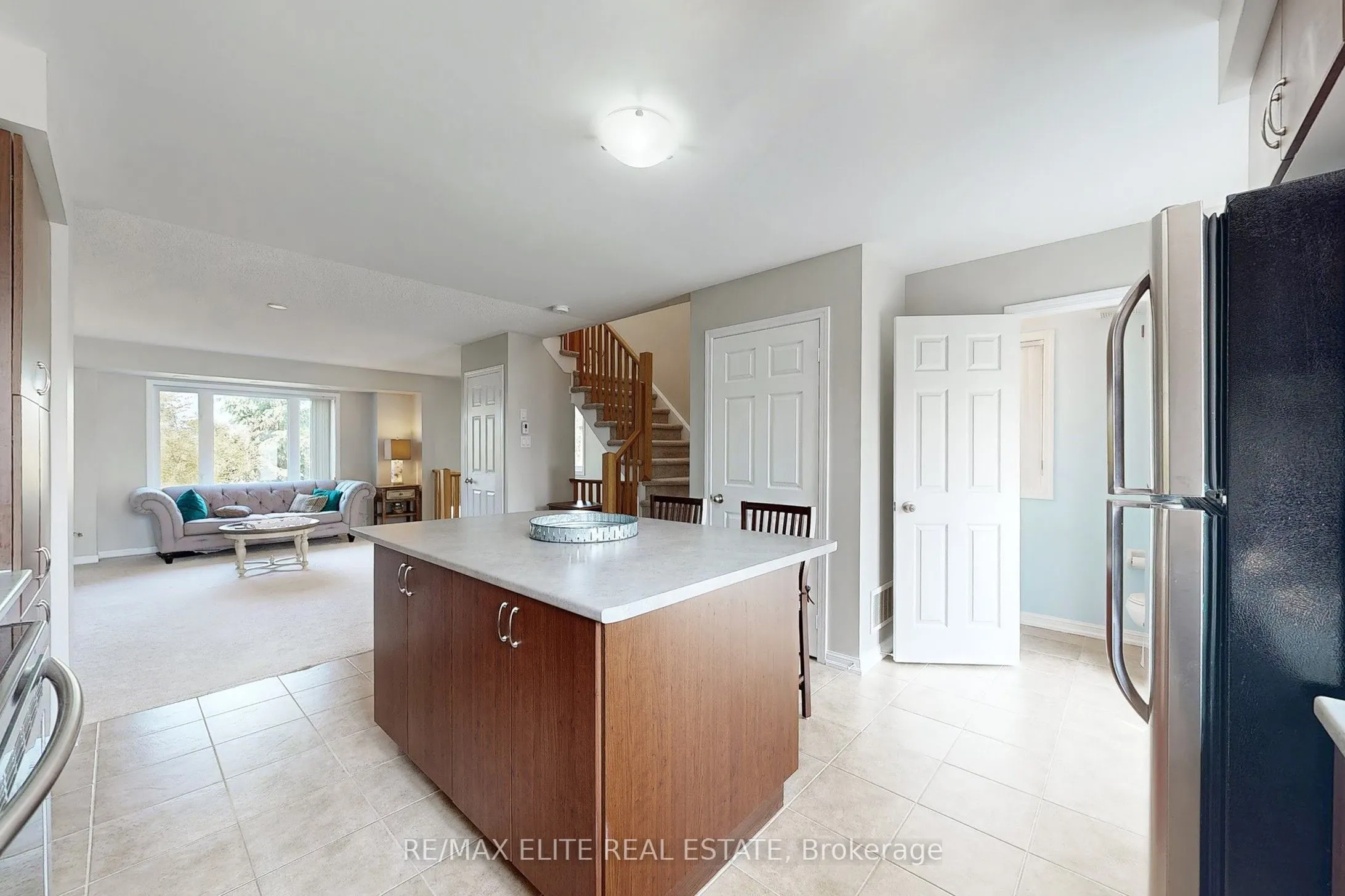 15931 Bayview Avenue, #2