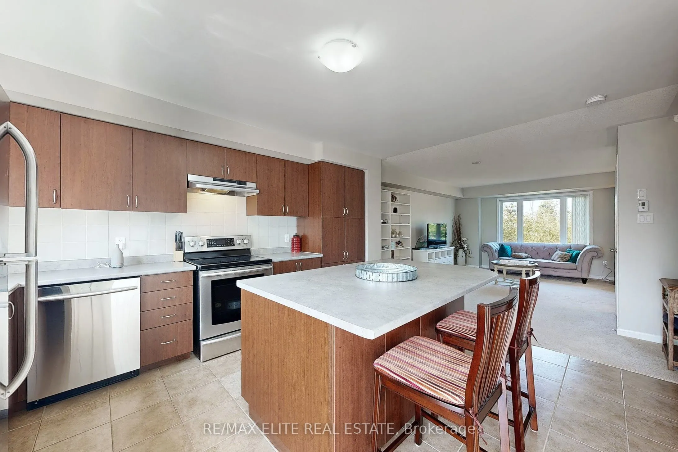 15931 Bayview Avenue, #2