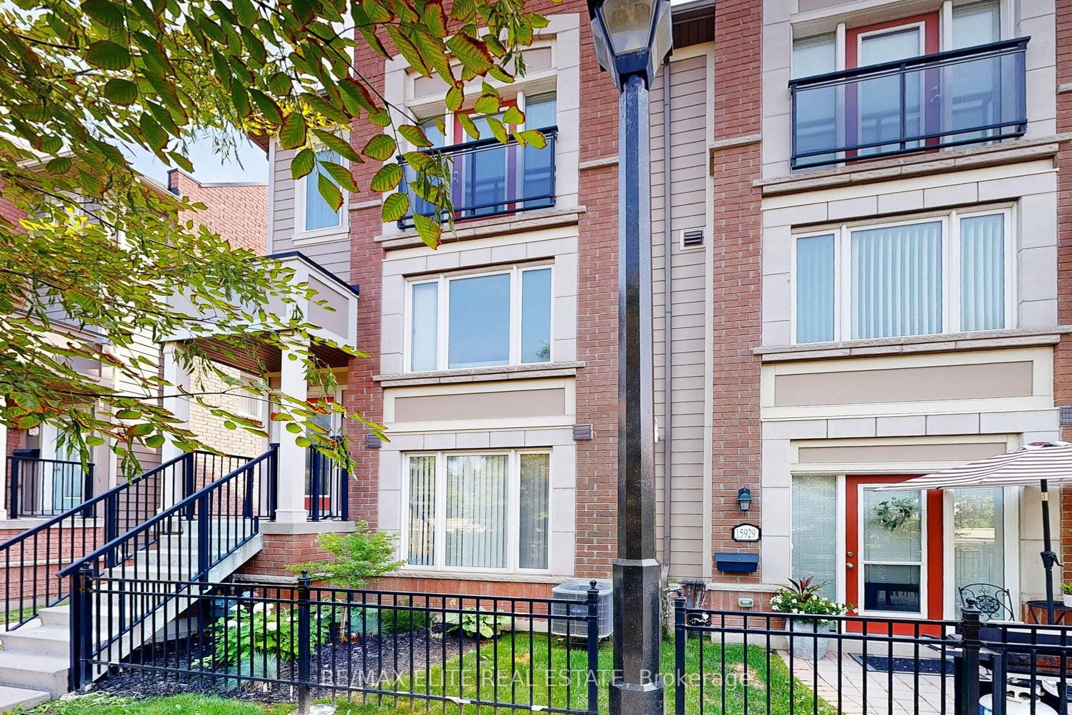 15931 Bayview Avenue, #2