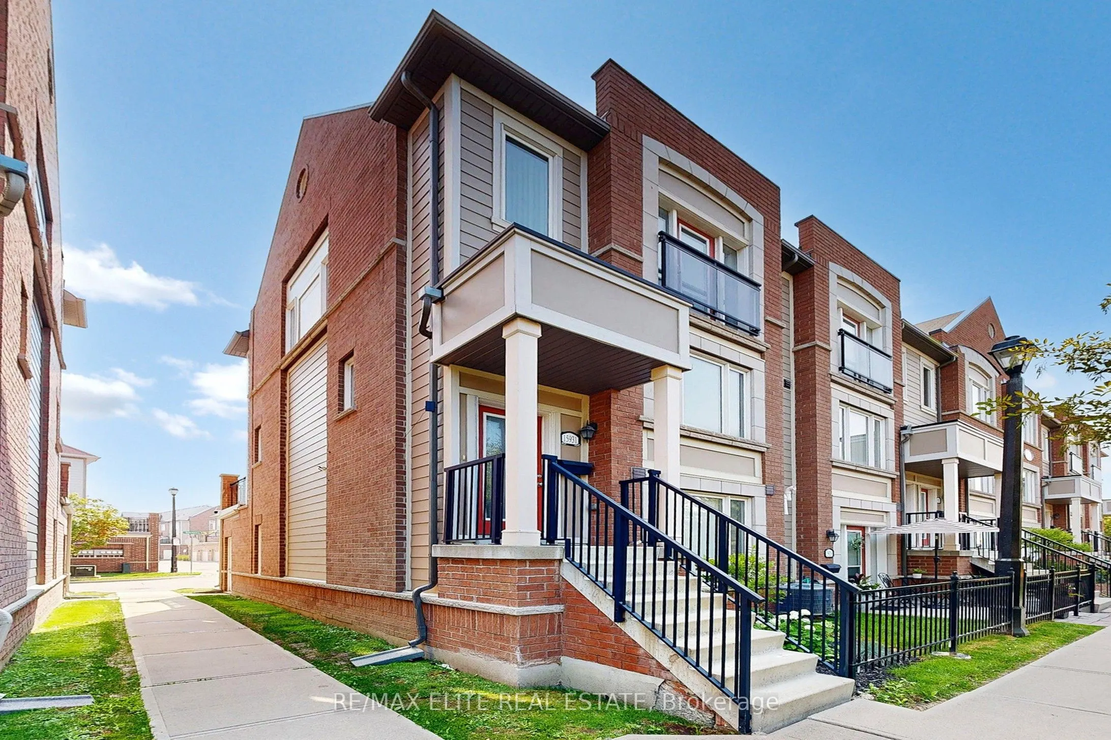 15931 Bayview Avenue, #2