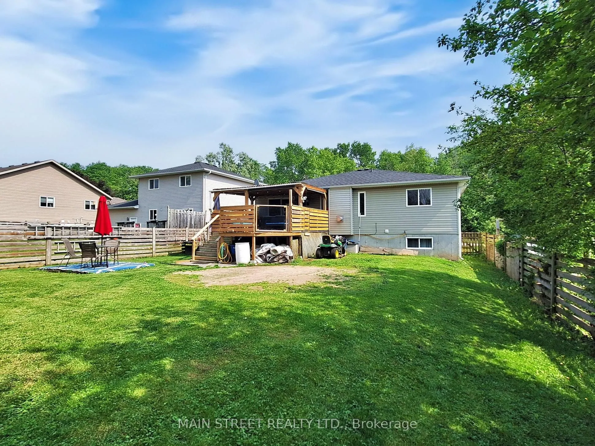42 Evelyn Avenue
