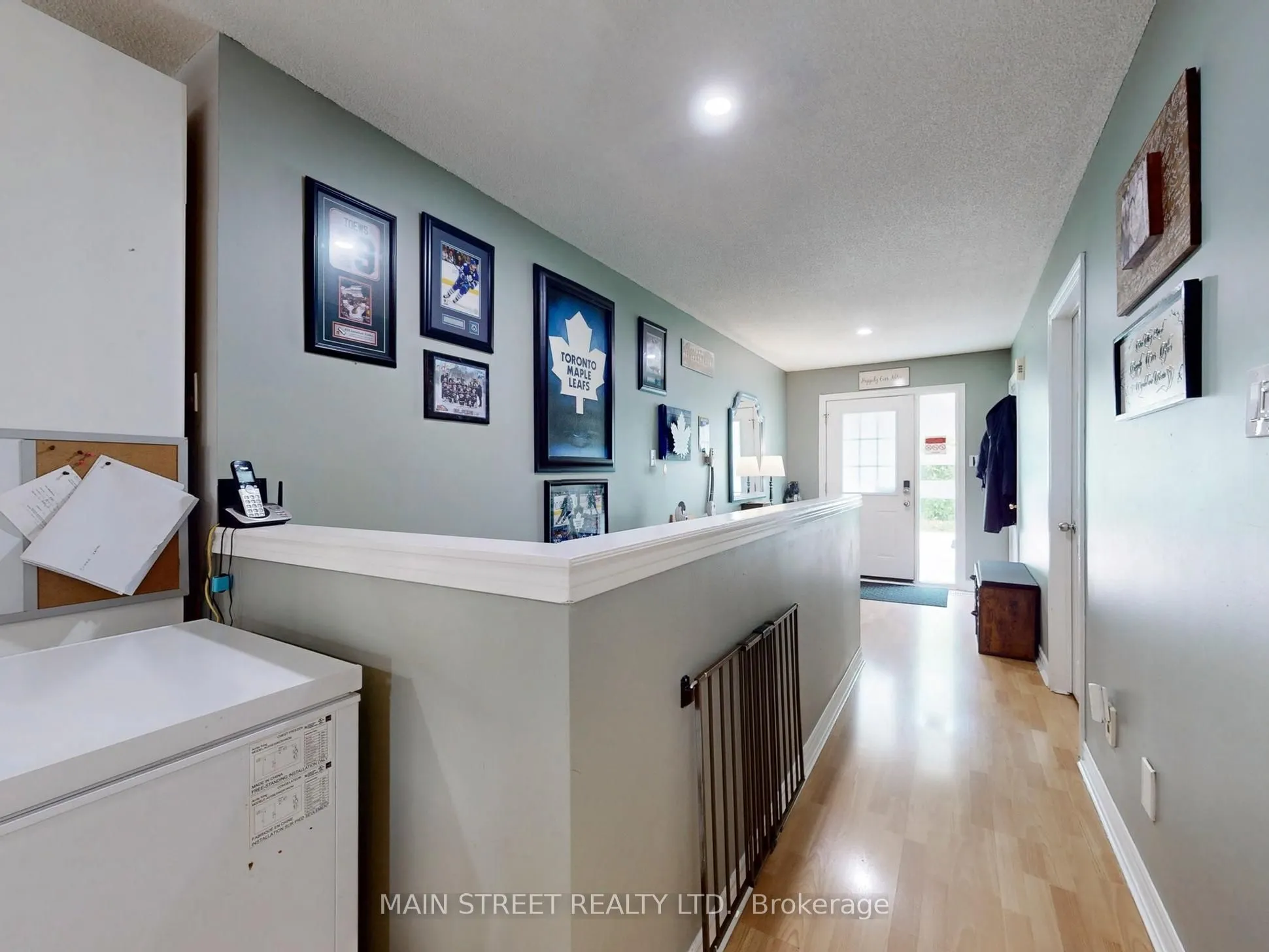 42 Evelyn Avenue