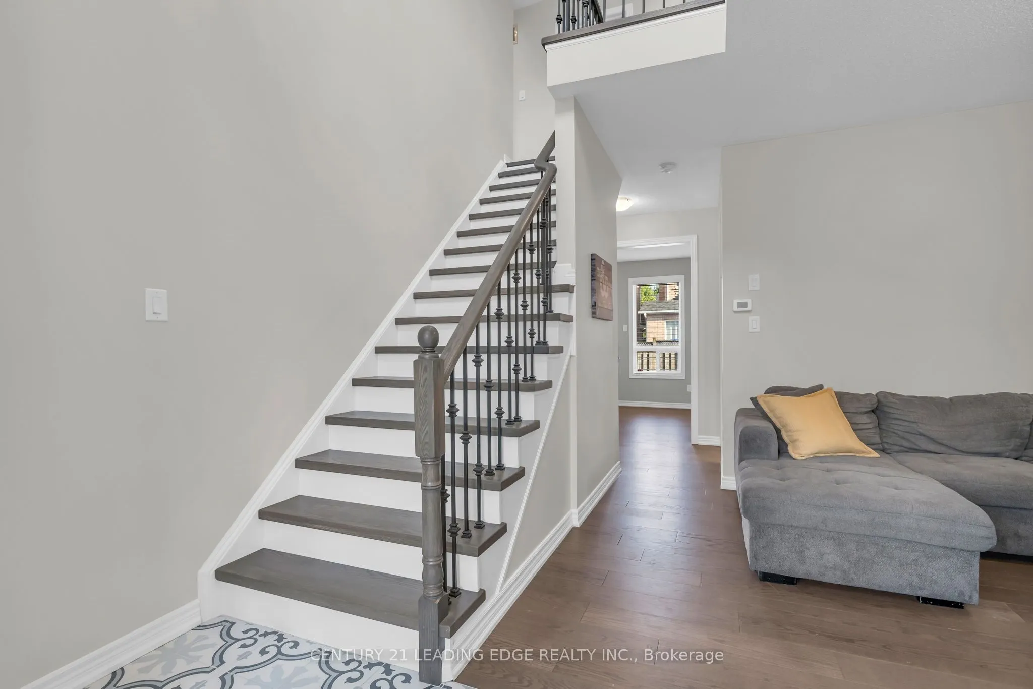 288 Kirkvalley Crescent