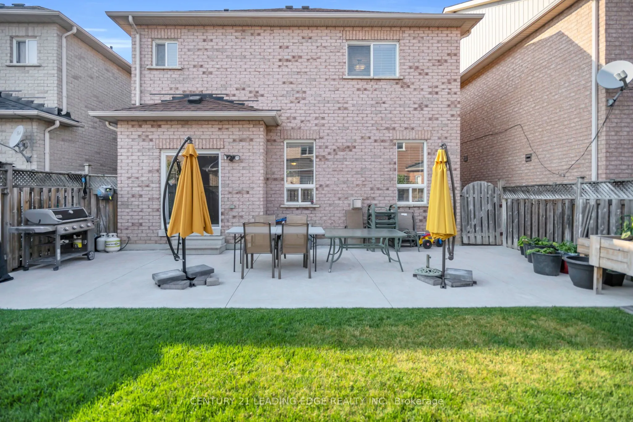 288 Kirkvalley Crescent