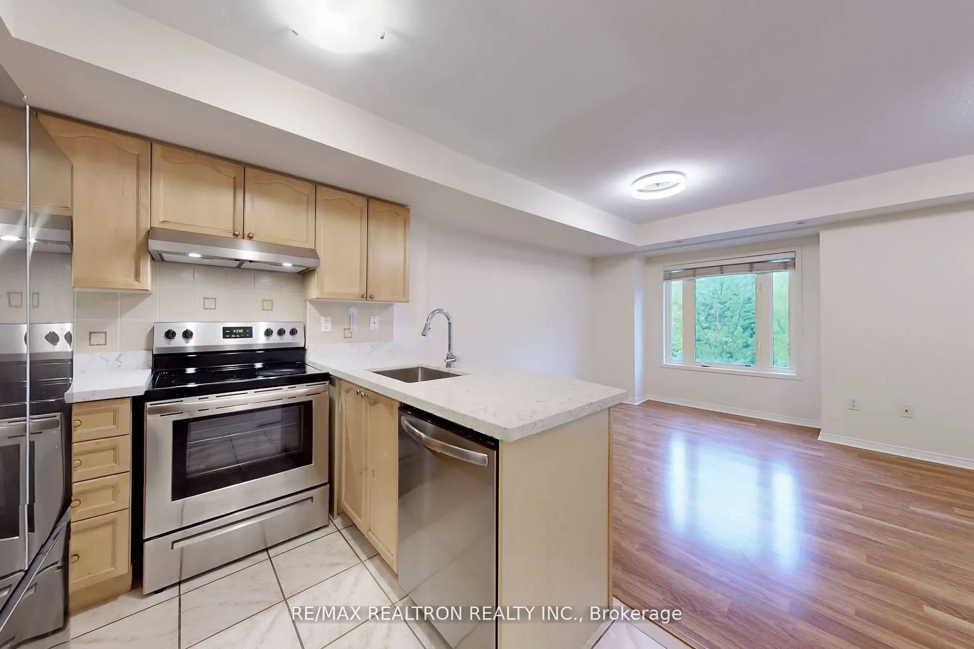 312 John Street, #335