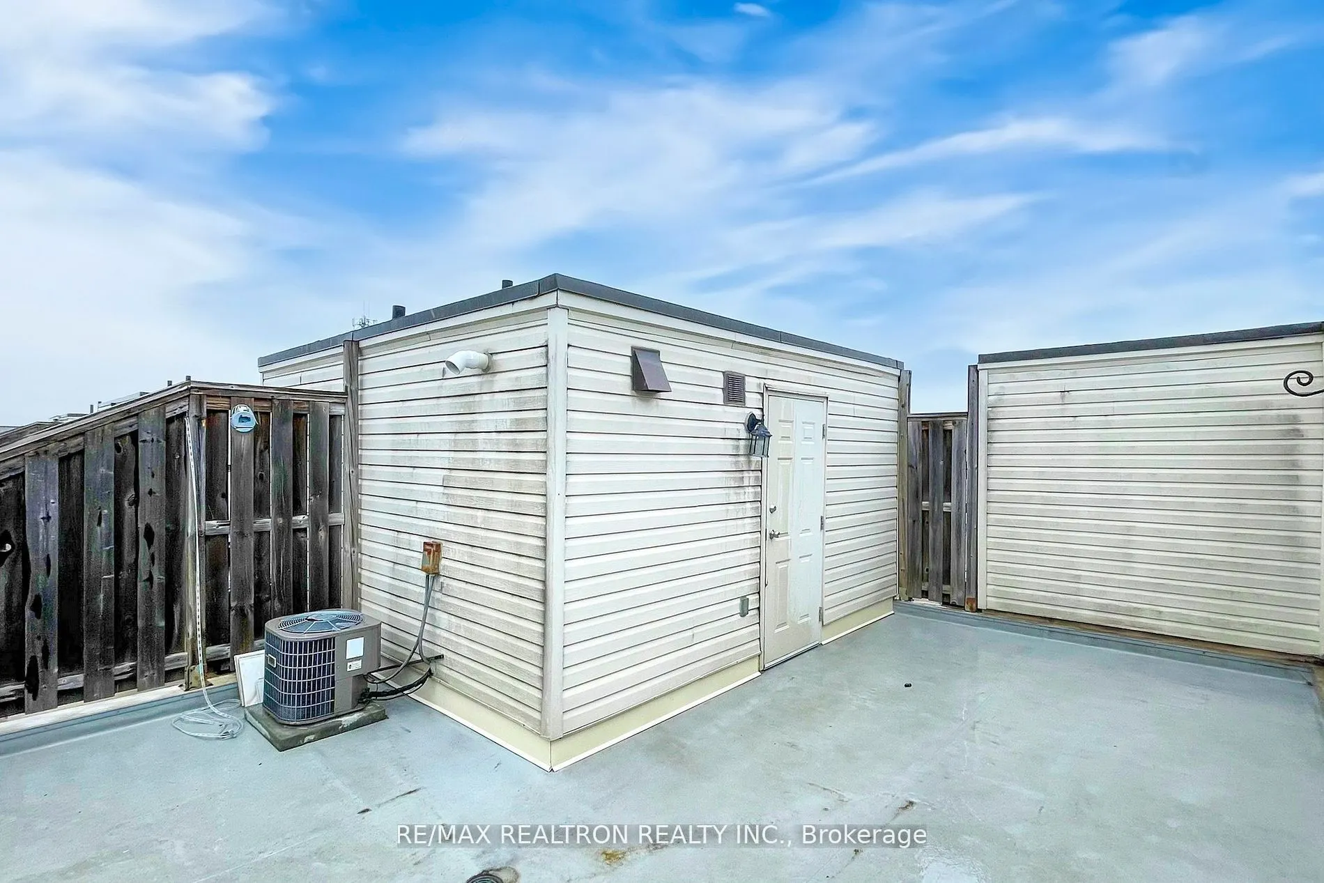 312 John Street, #335