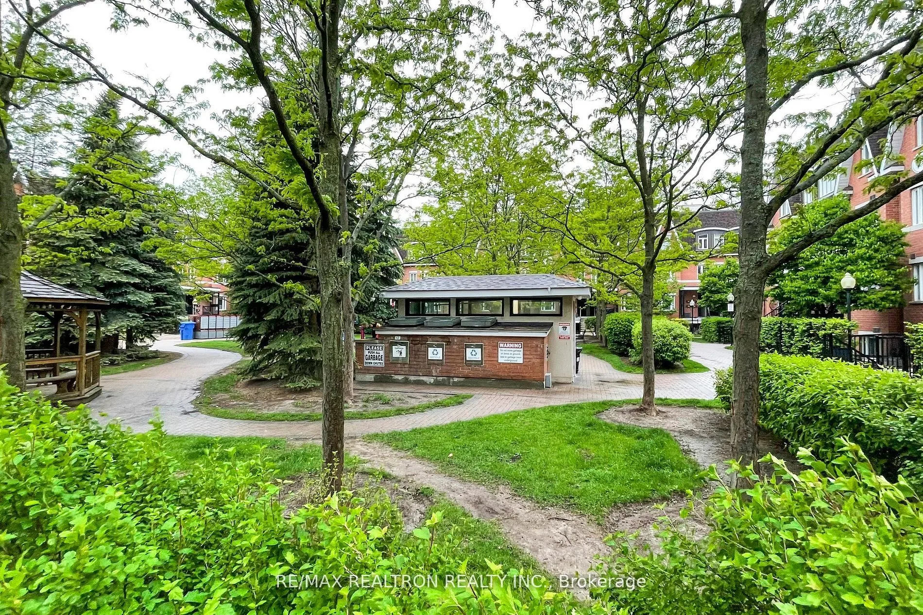 312 John Street, #335