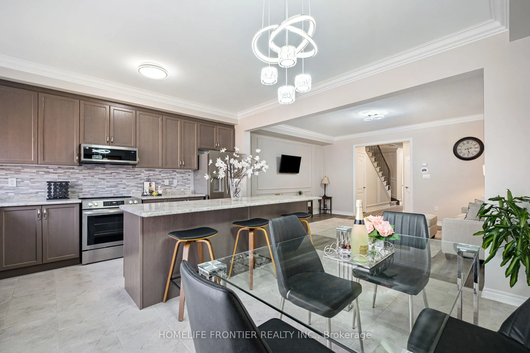 77 Beechborough Crescent