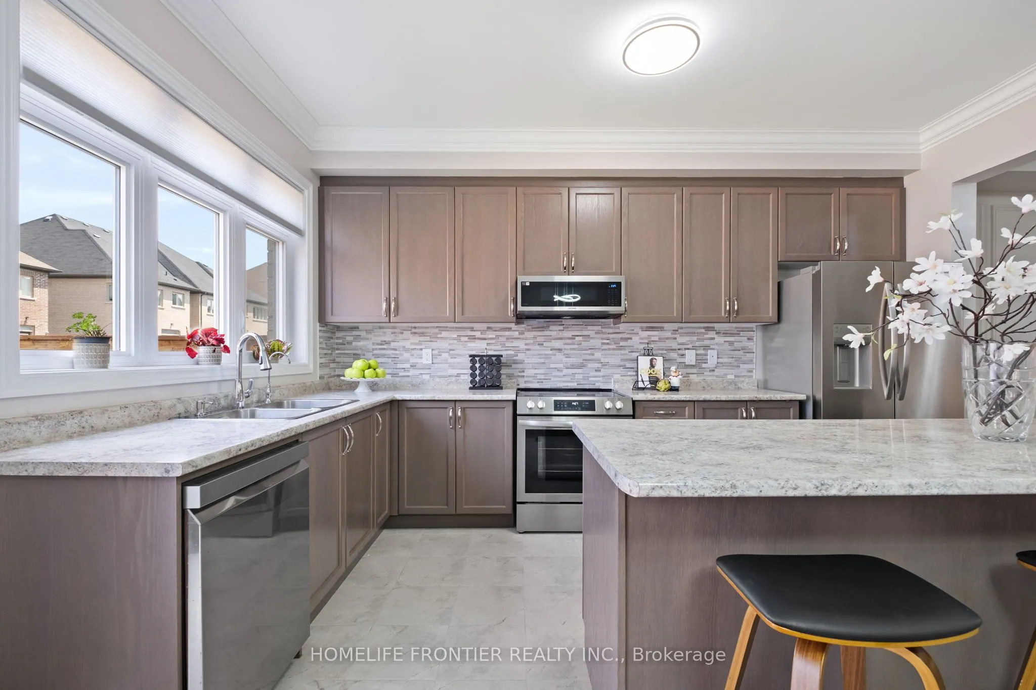 77 Beechborough Crescent