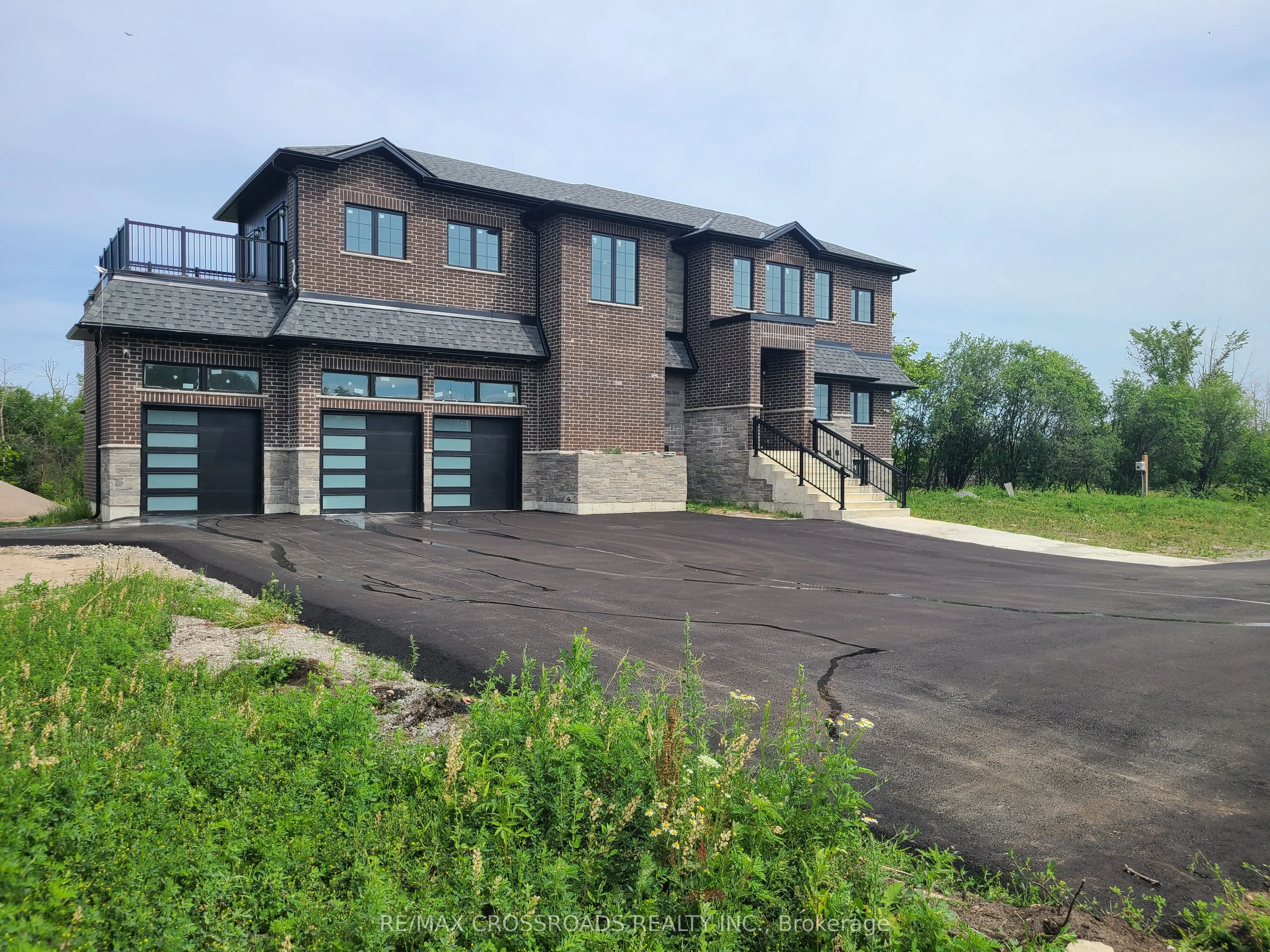 B25512 Durham Regional Rd23 Road