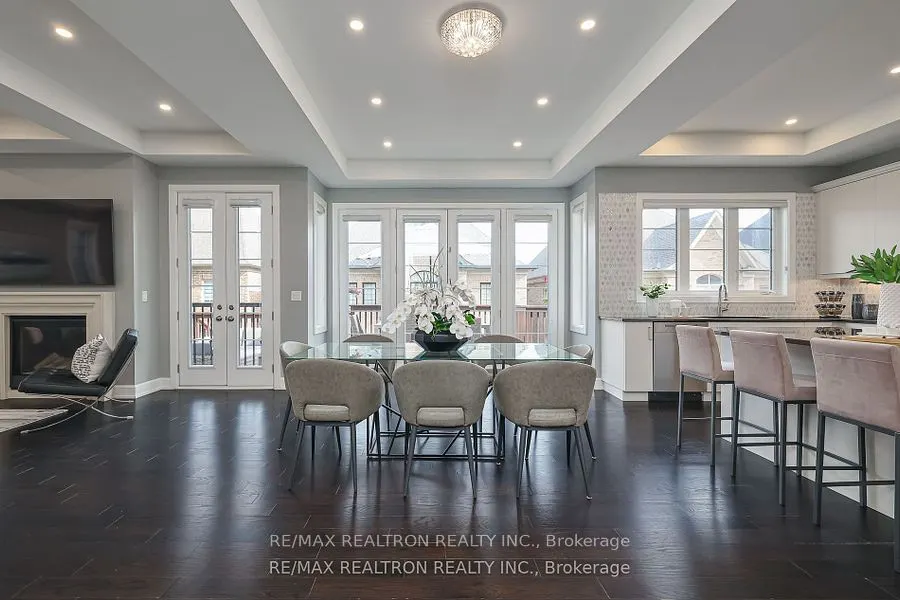3 Redelmeier Court