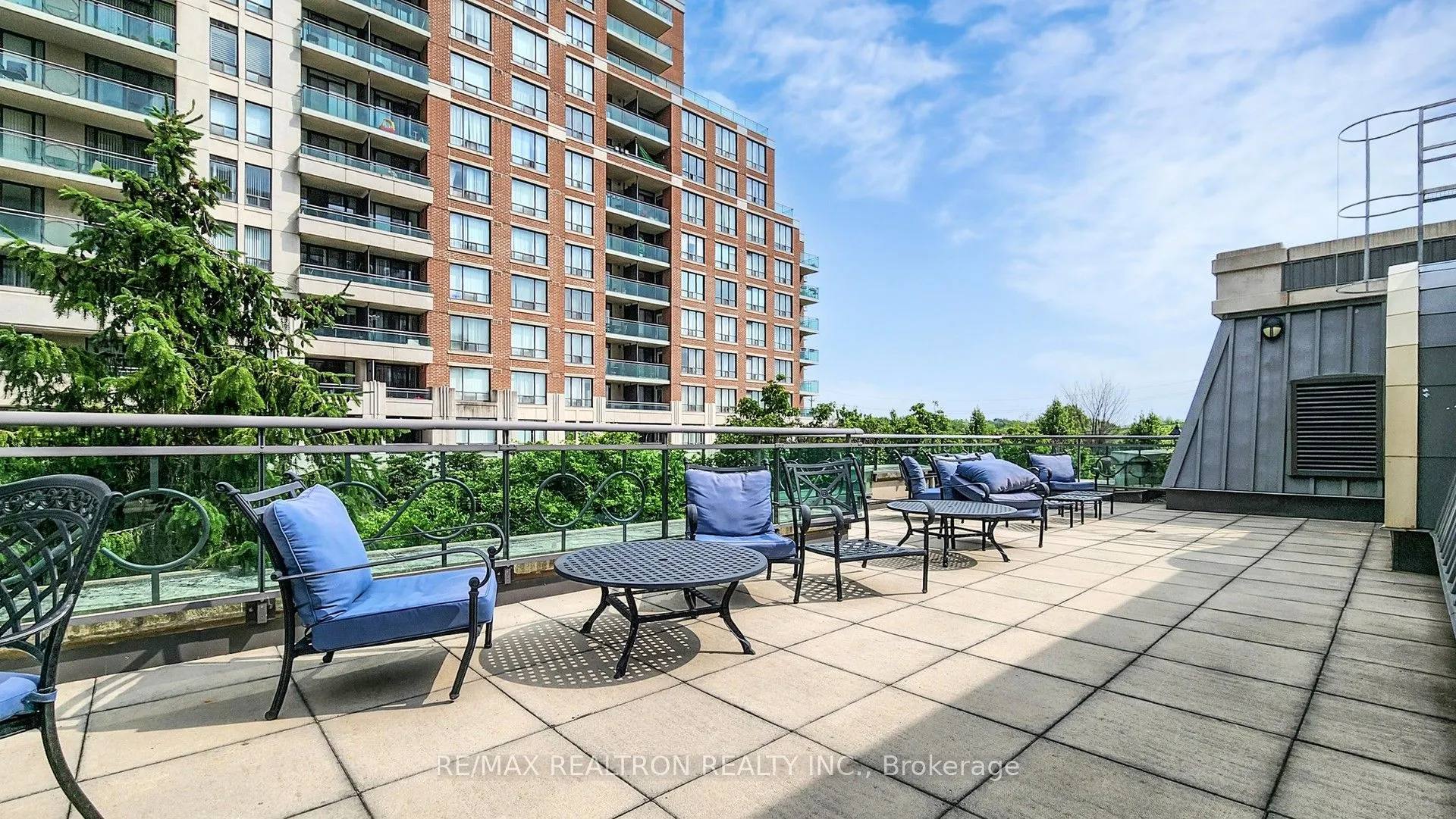 330 Red Maple Road, #103