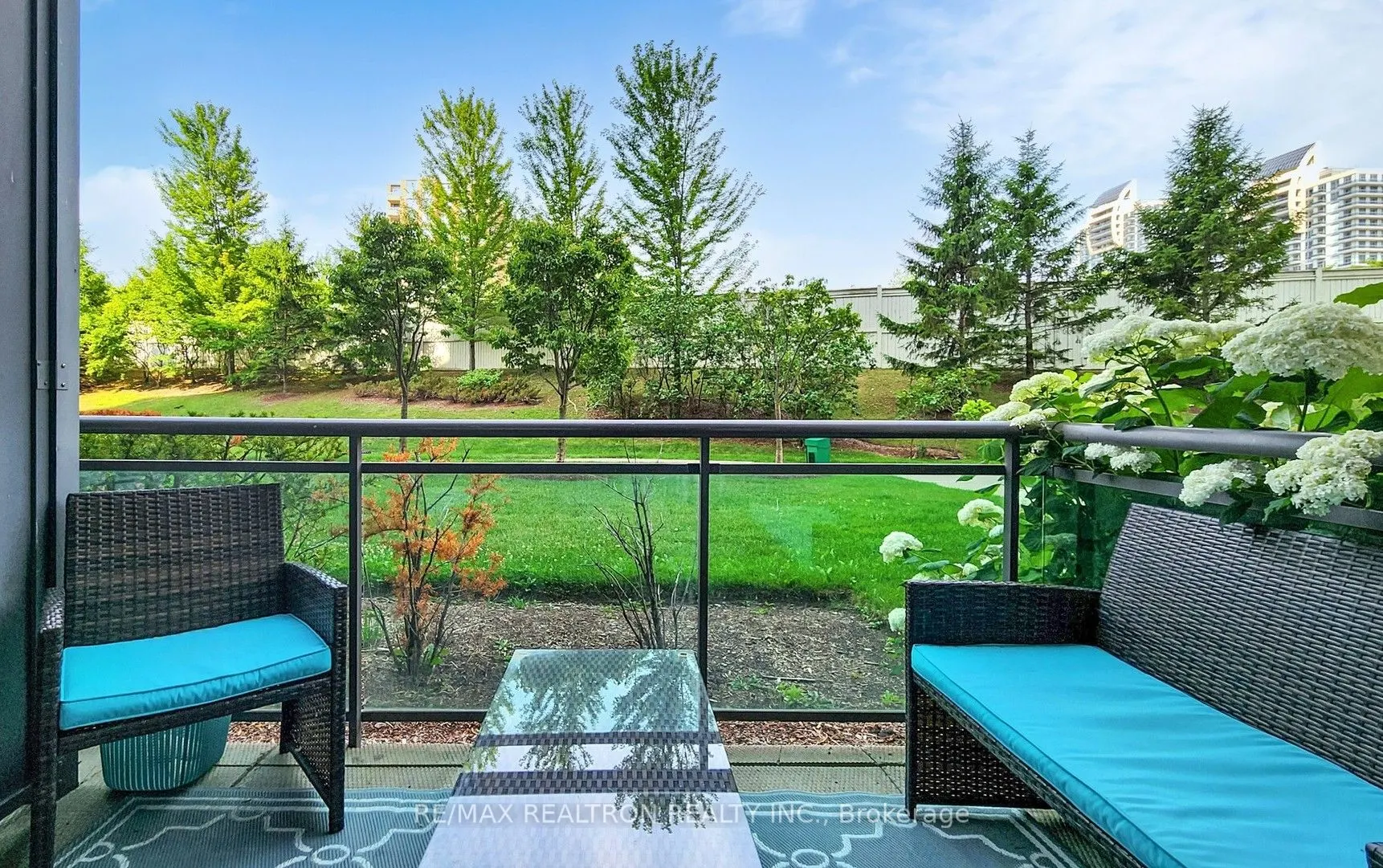 330 Red Maple Road, #103