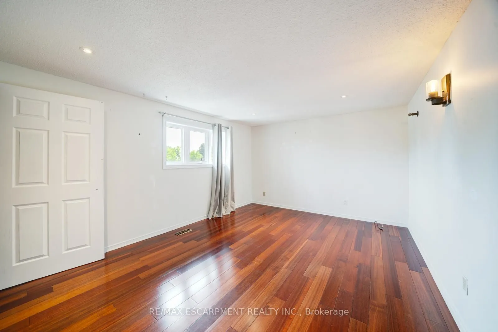102 Crawford Rose Drive