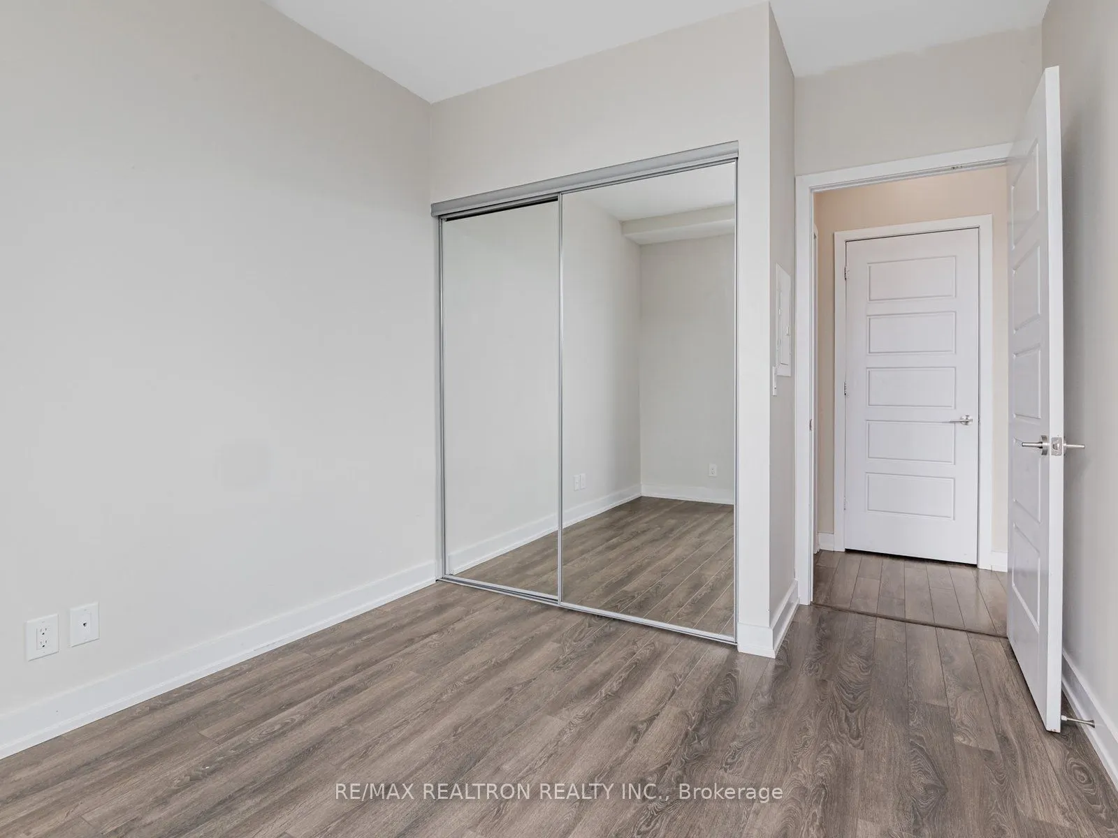 333 Sea Ray Avenue, #D417
