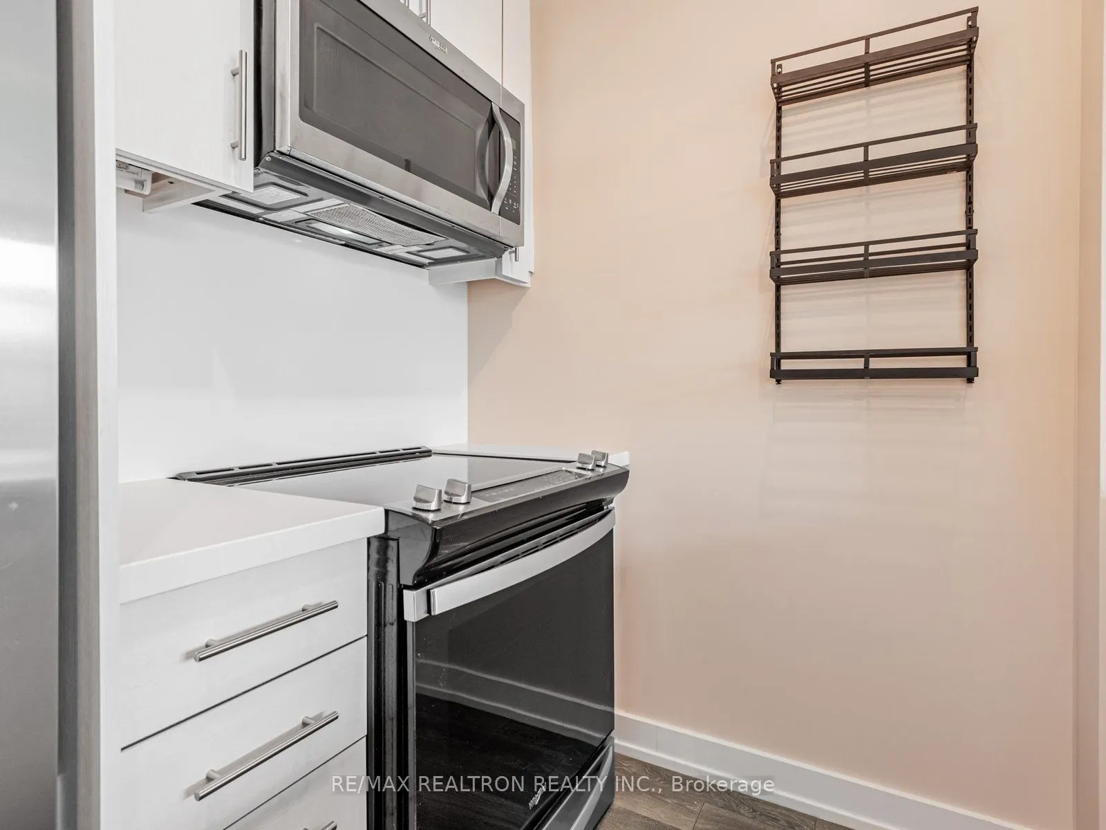 333 Sea Ray Avenue, #D417