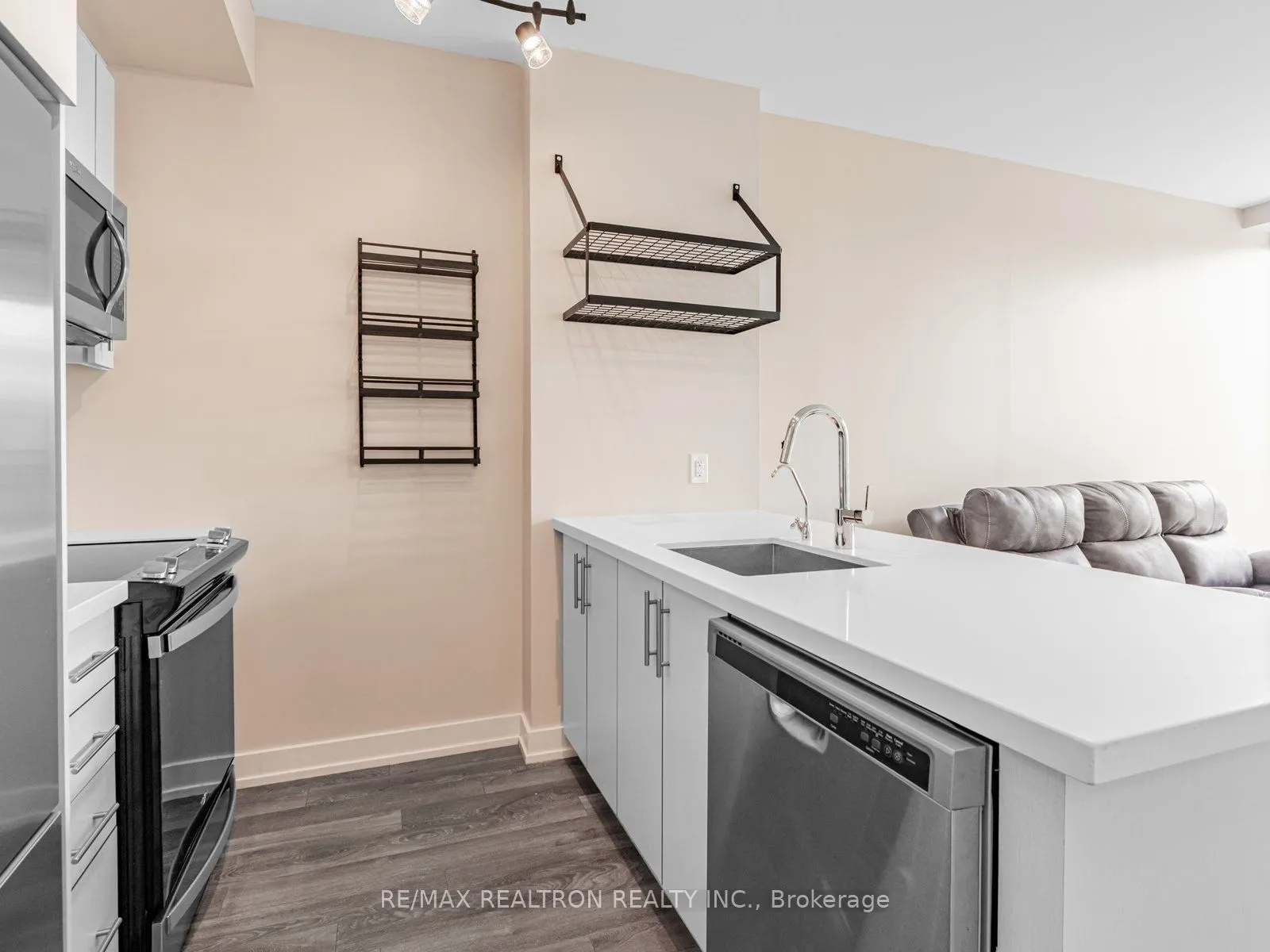 333 Sea Ray Avenue, #D417