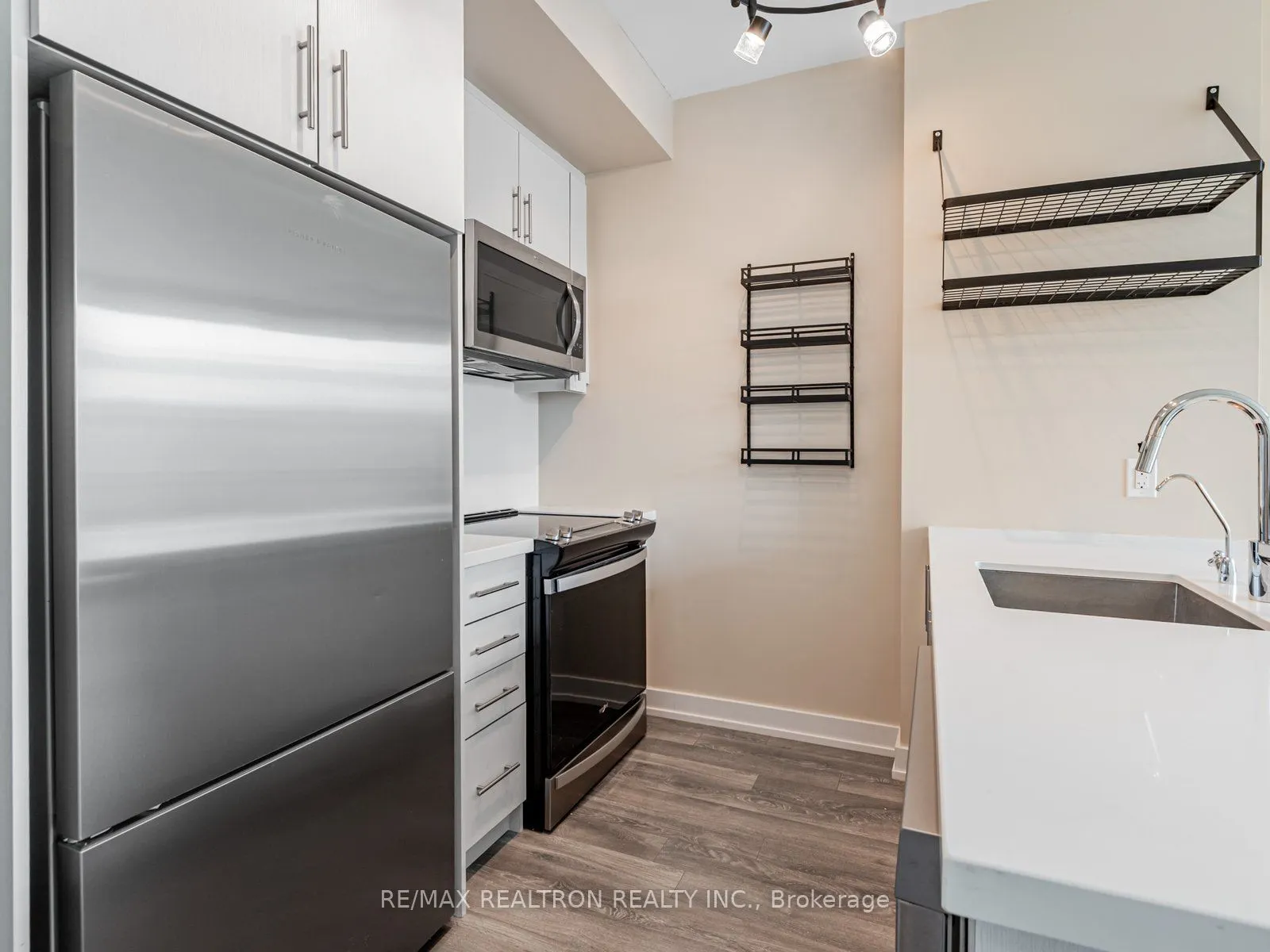 333 Sea Ray Avenue, #D417