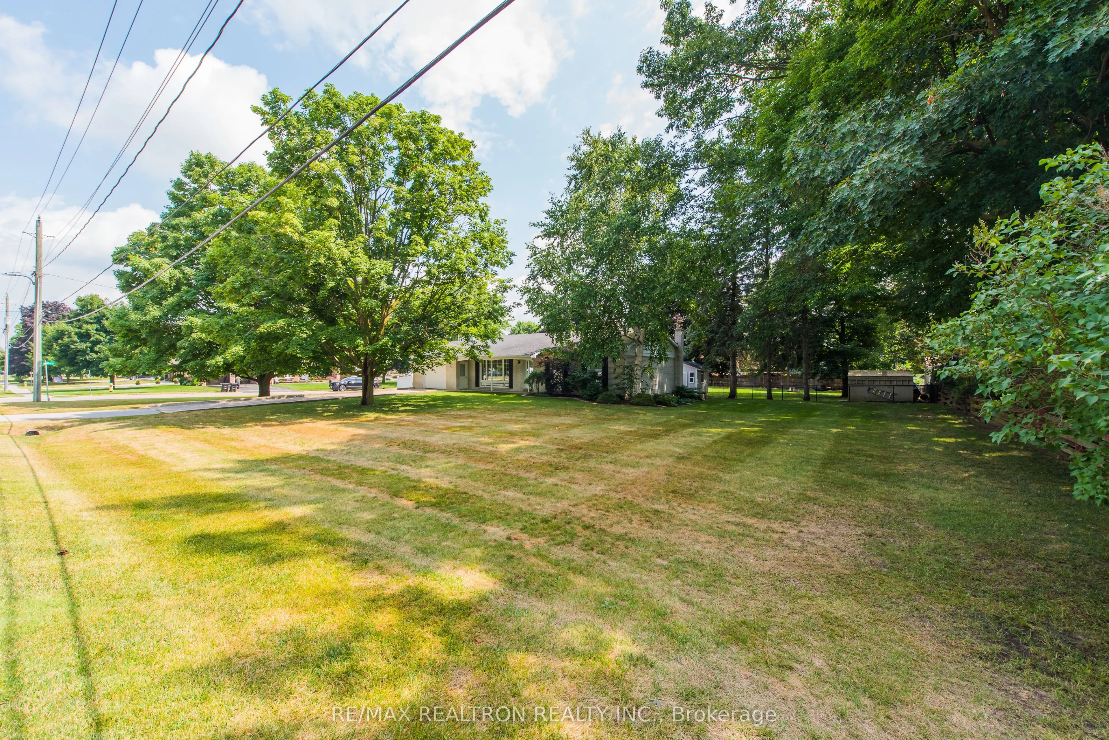 41 Downey Avenue